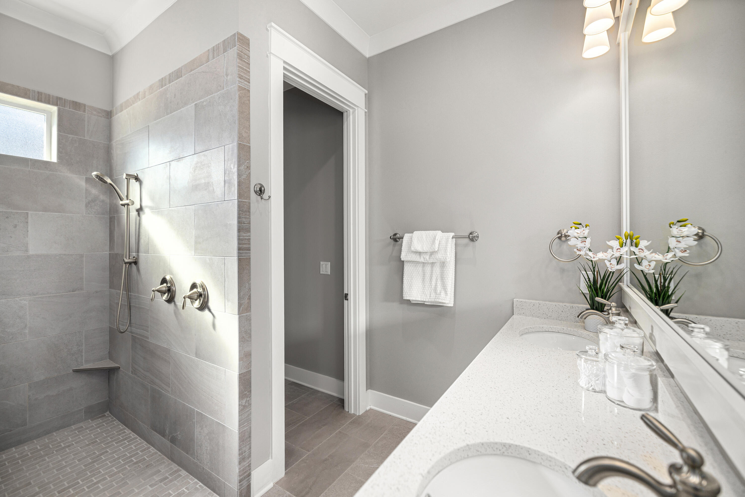 WATER'S EDGE - Residential