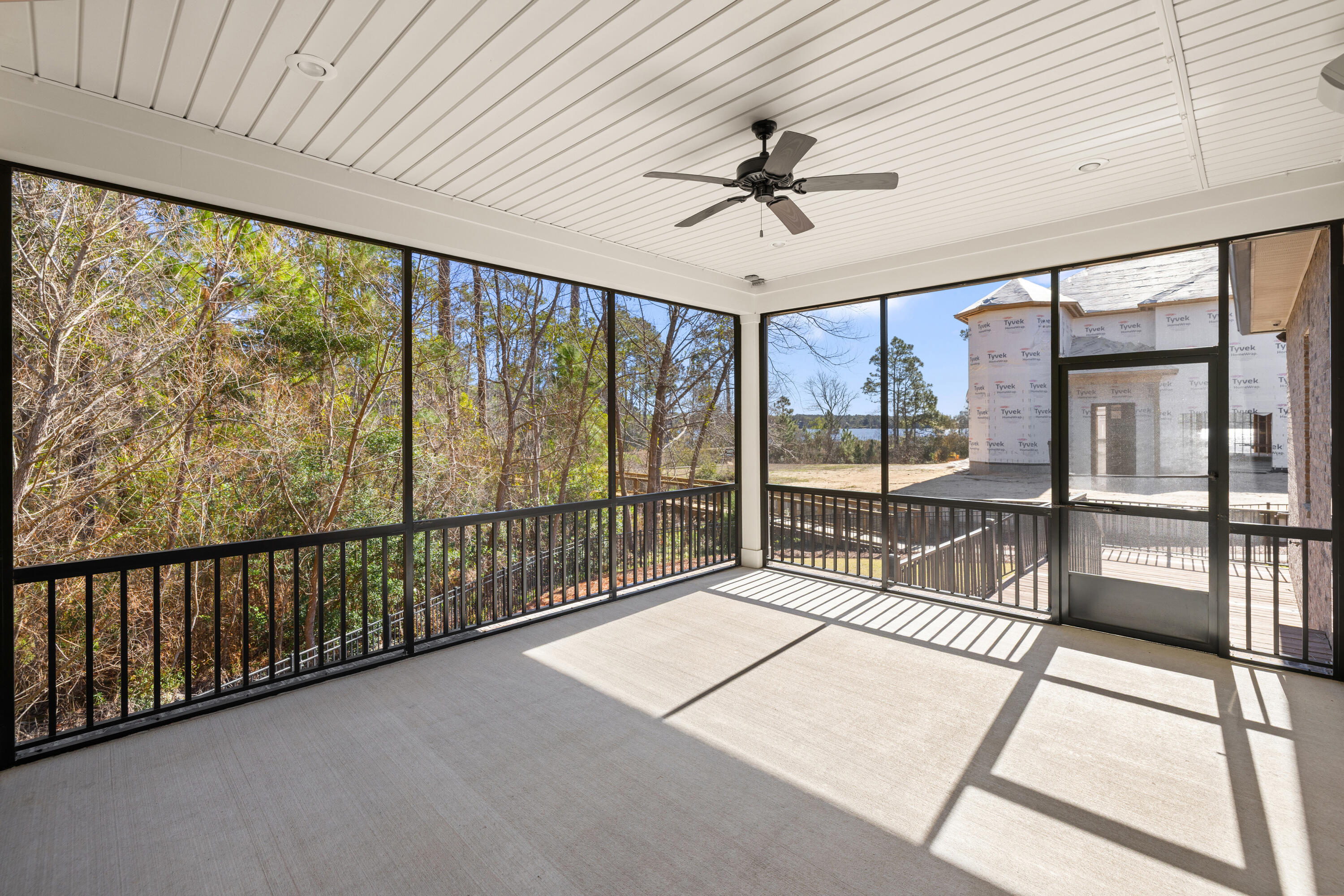 WATER'S EDGE - Residential