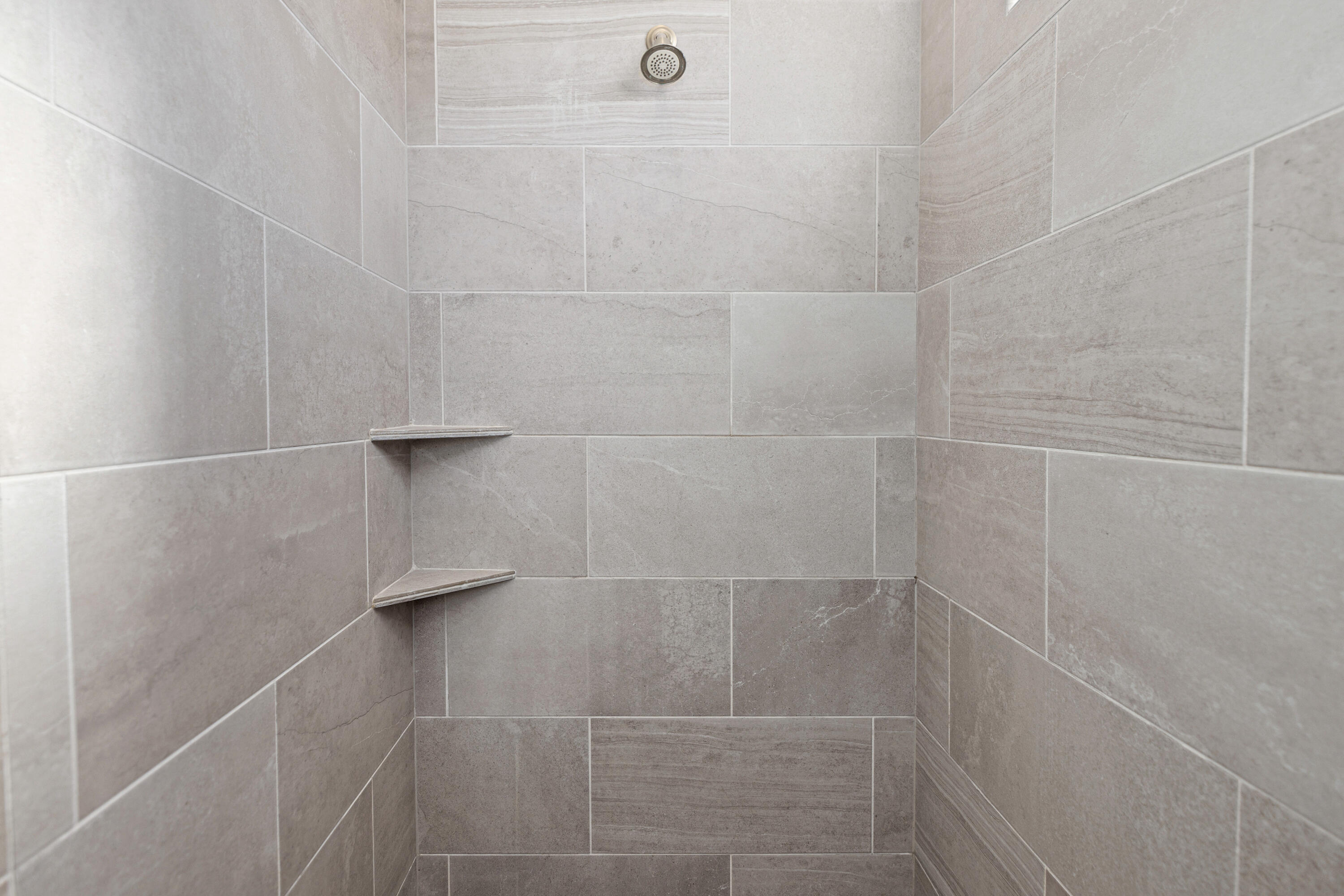 WATER'S EDGE - Residential