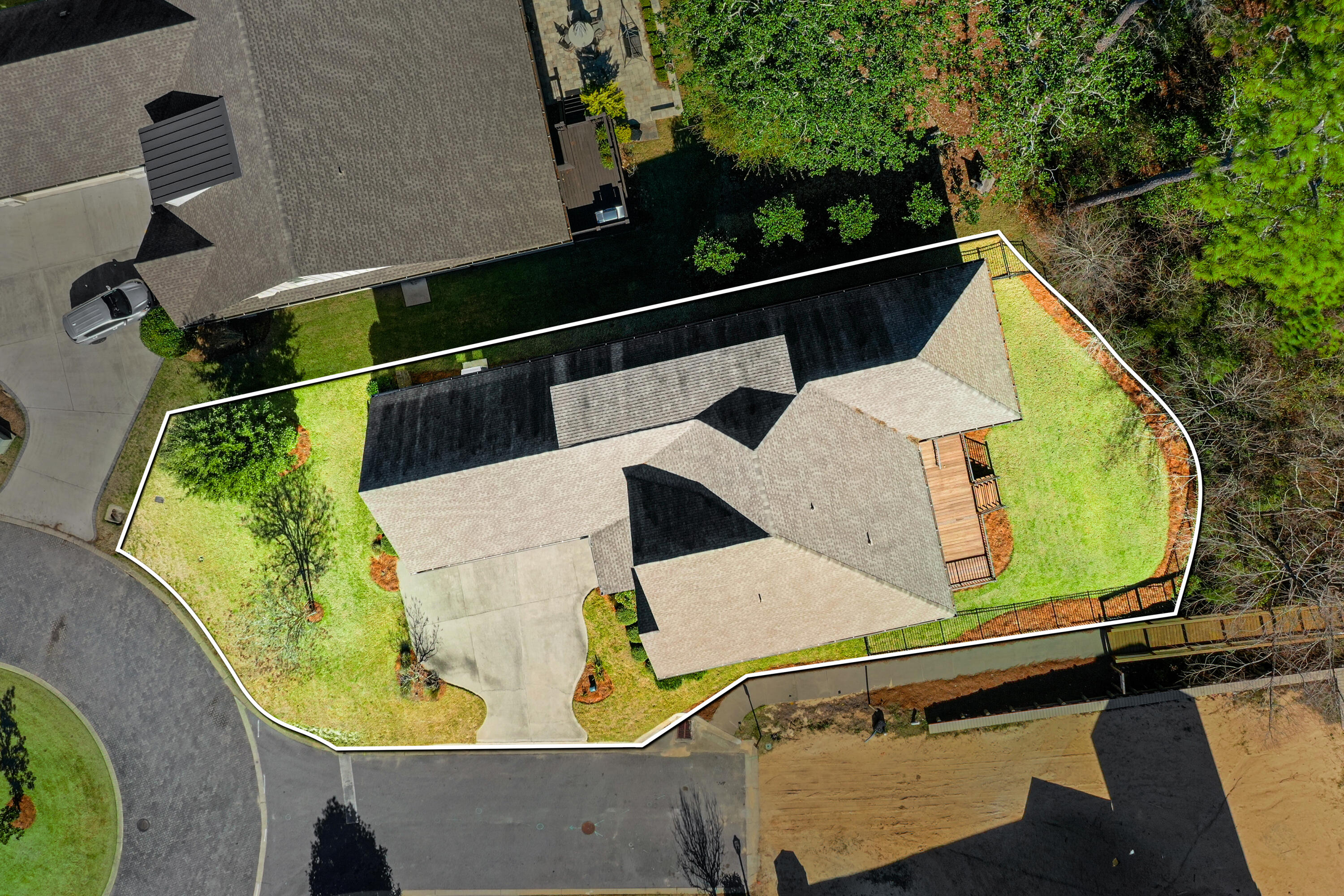 WATER'S EDGE - Residential