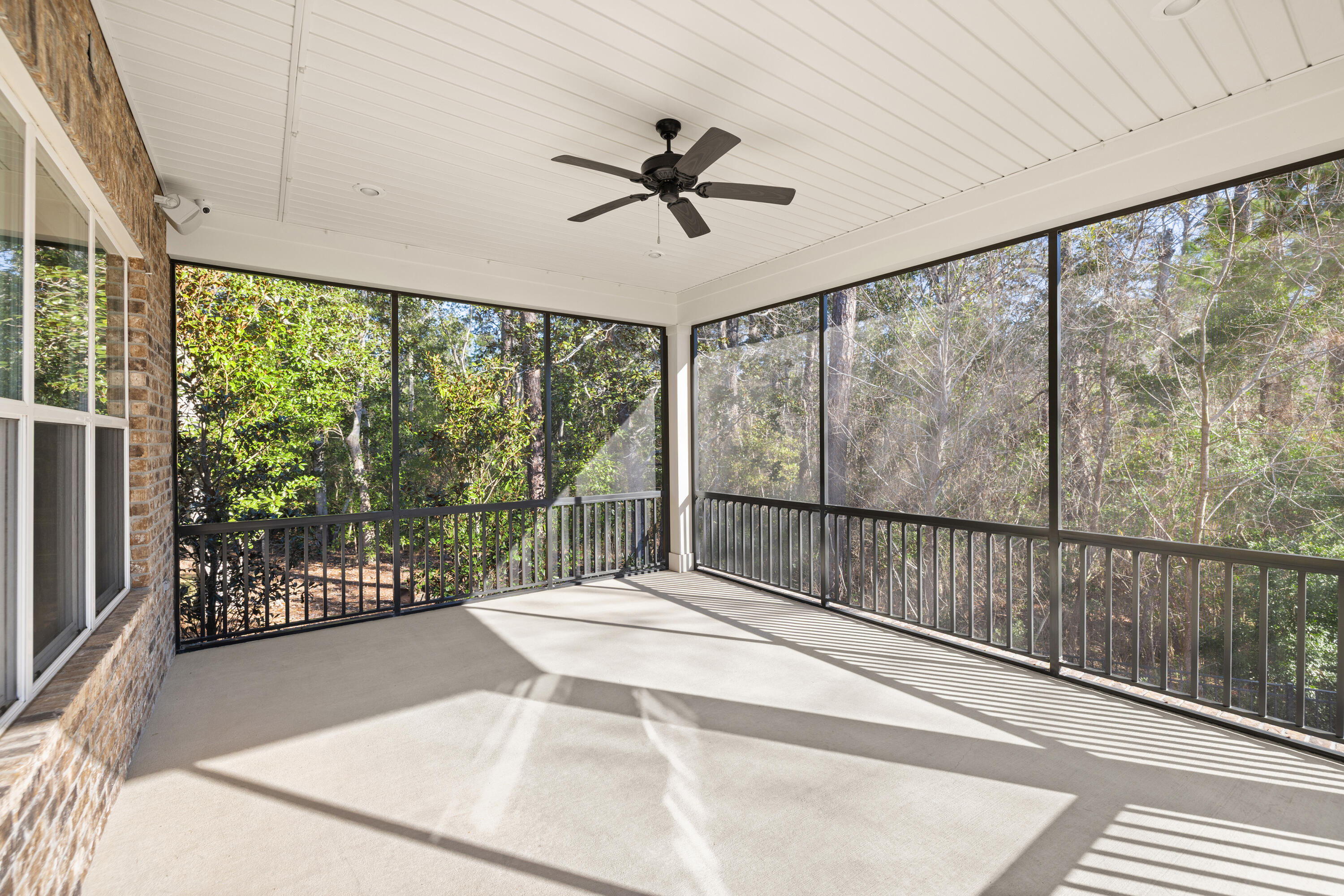 WATER'S EDGE - Residential