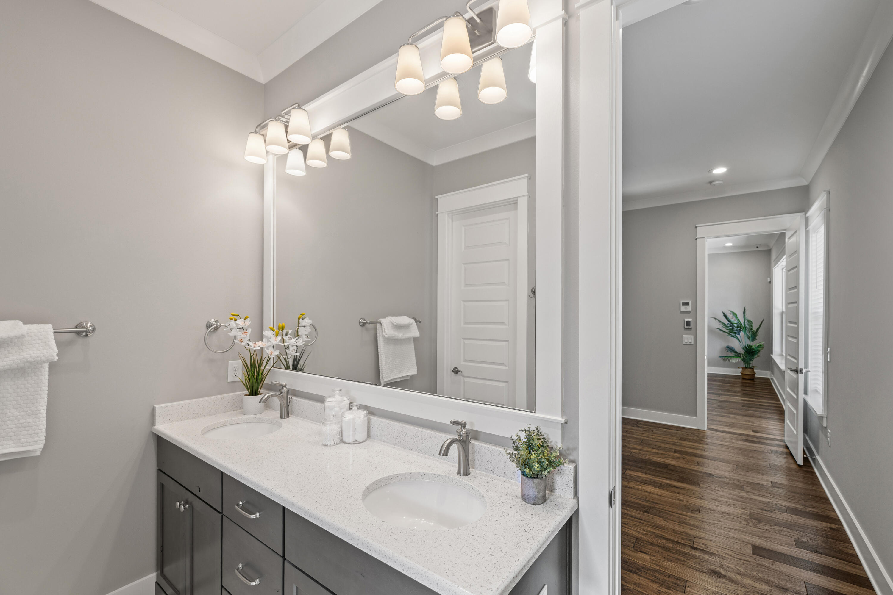 WATER'S EDGE - Residential