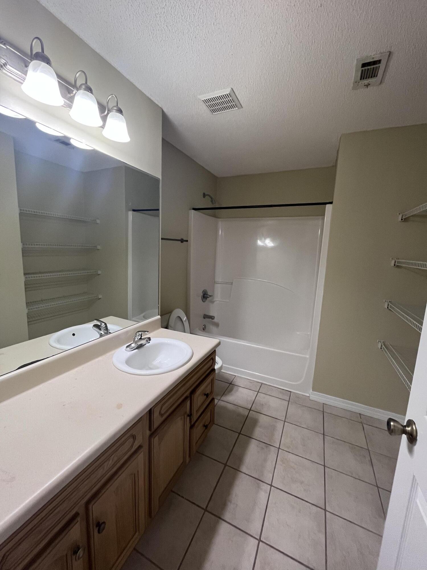 SHILOH PLACE T/H - Residential Lease