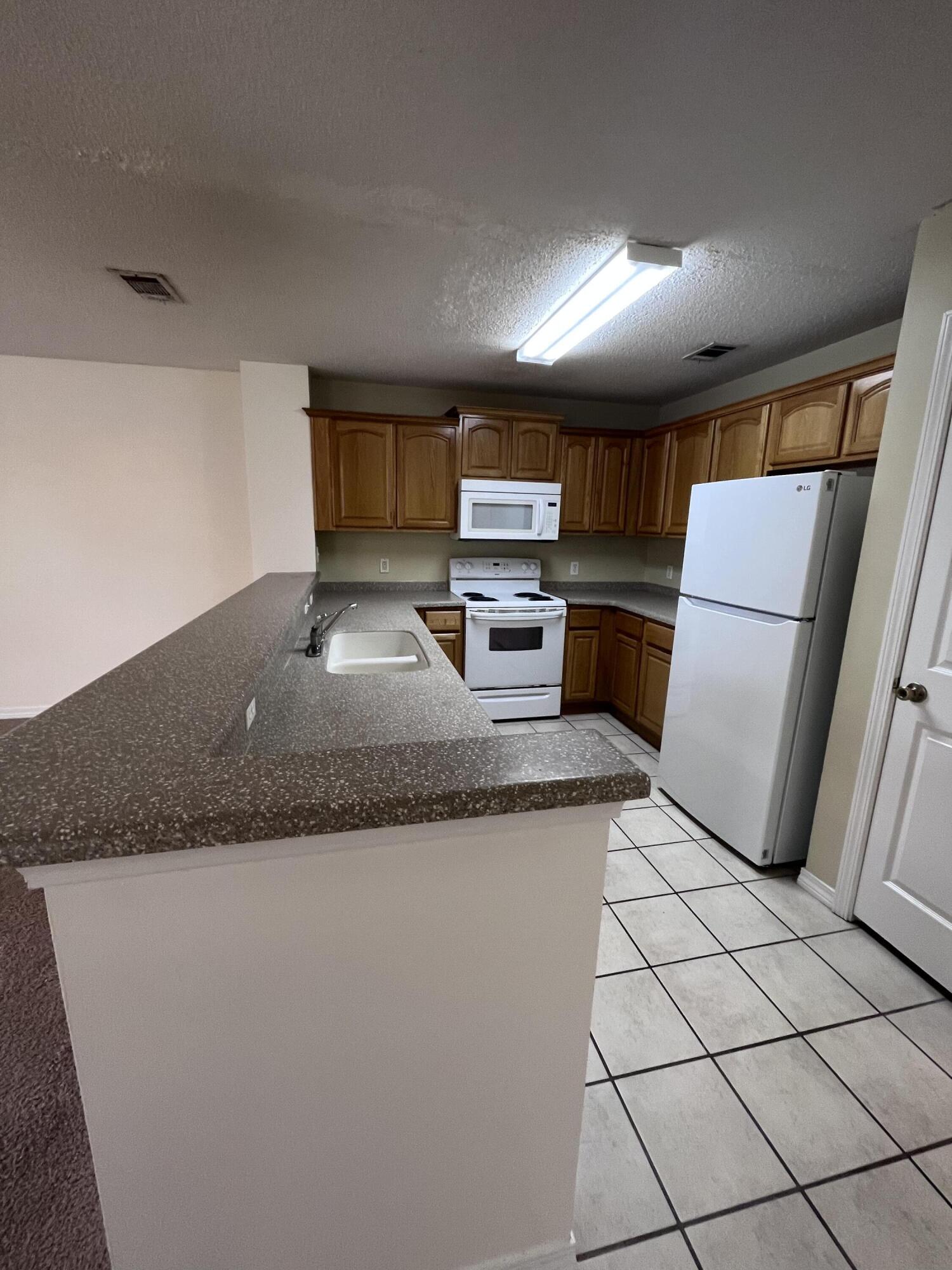 SHILOH PLACE T/H - Residential Lease