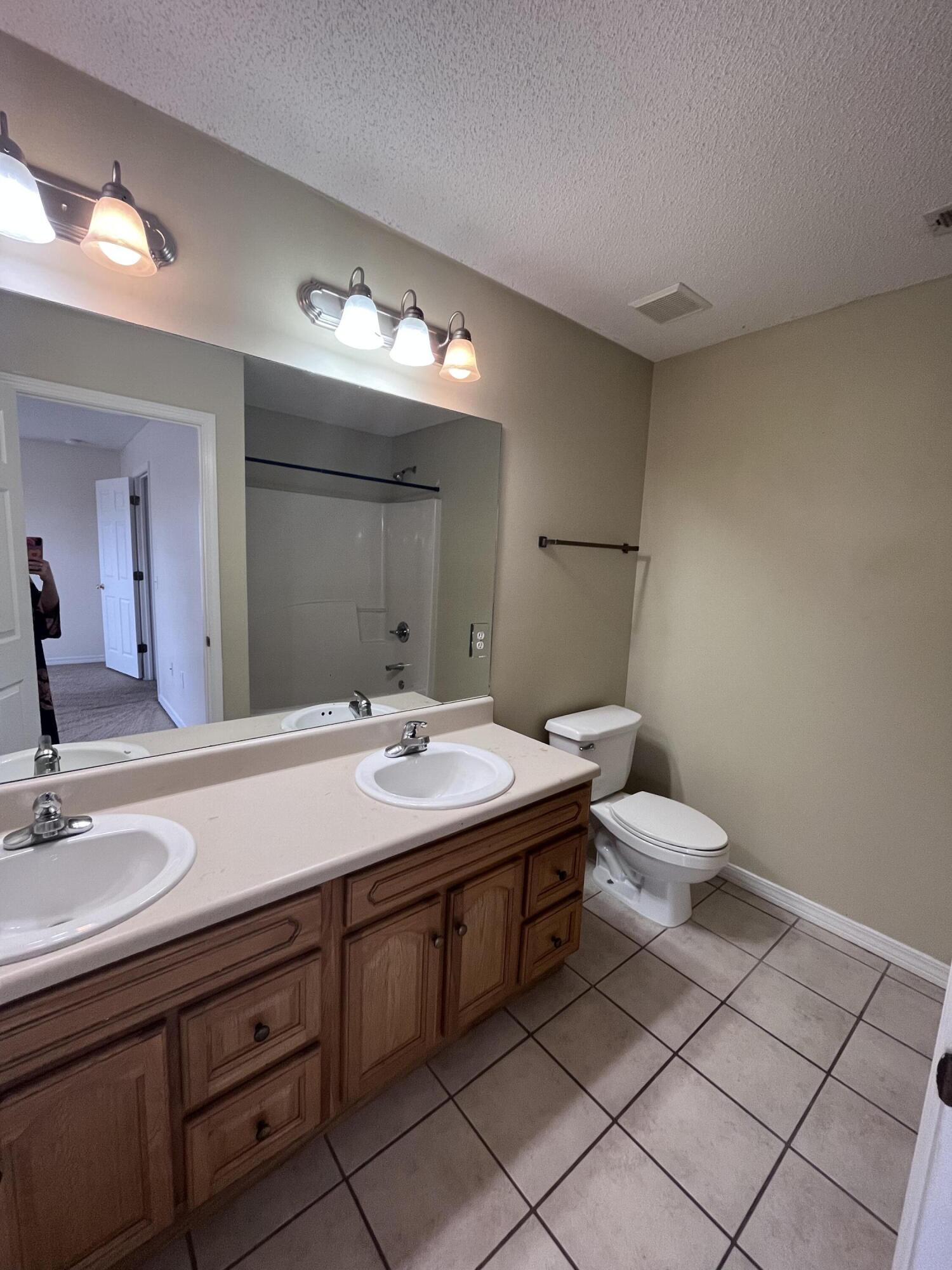 SHILOH PLACE T/H - Residential Lease