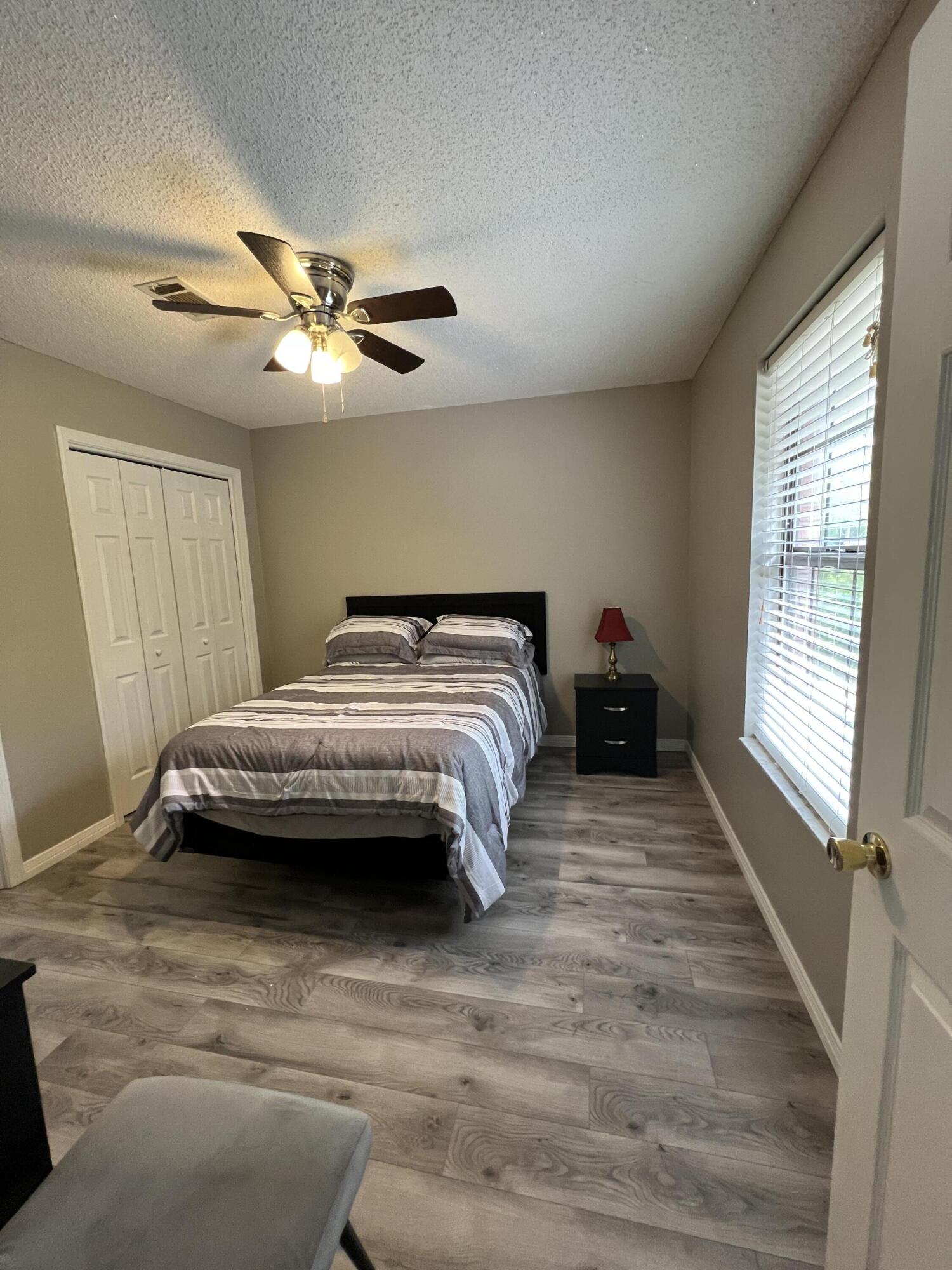 MARINERS COVE - Residential