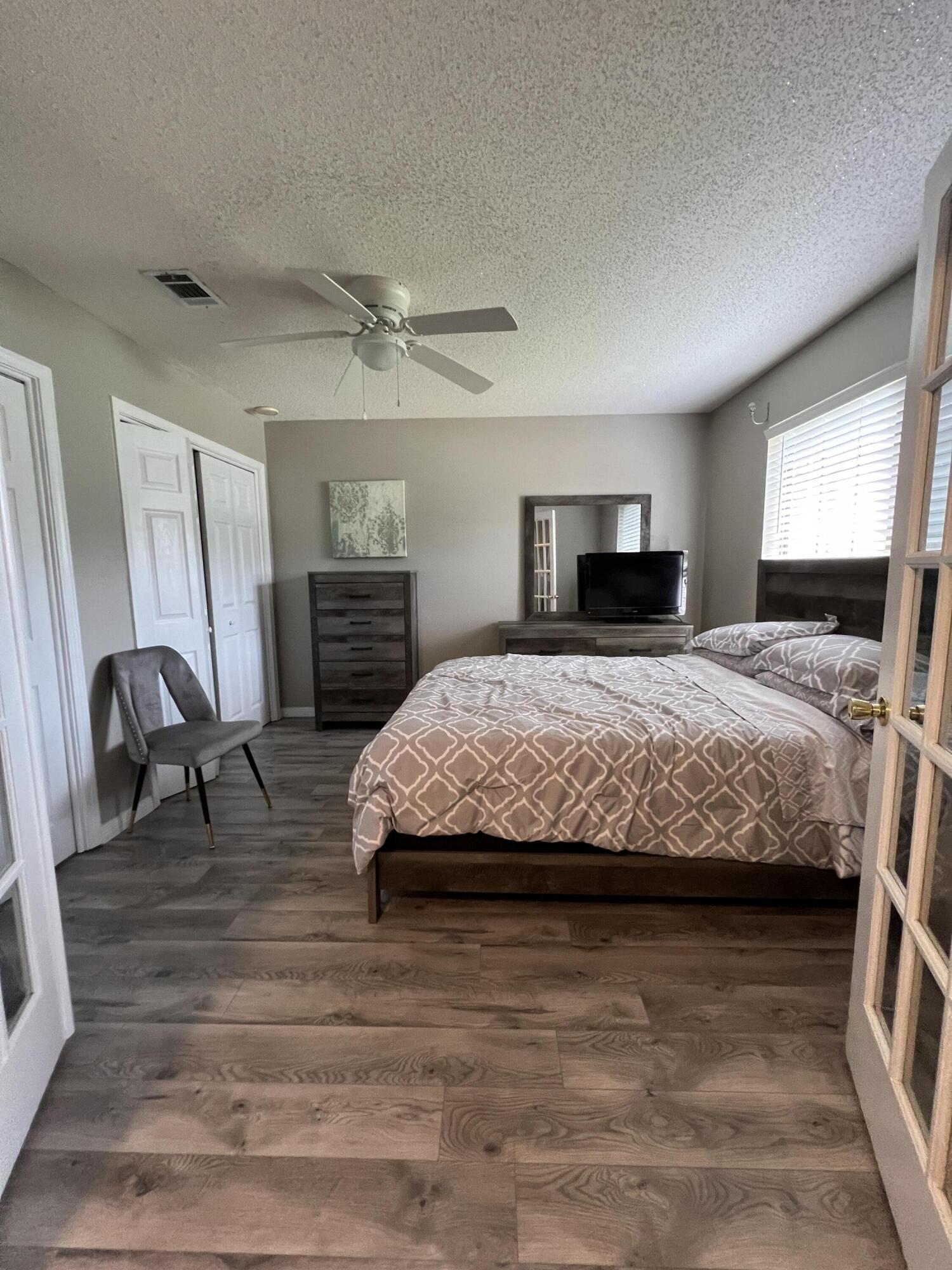 MARINERS COVE - Residential
