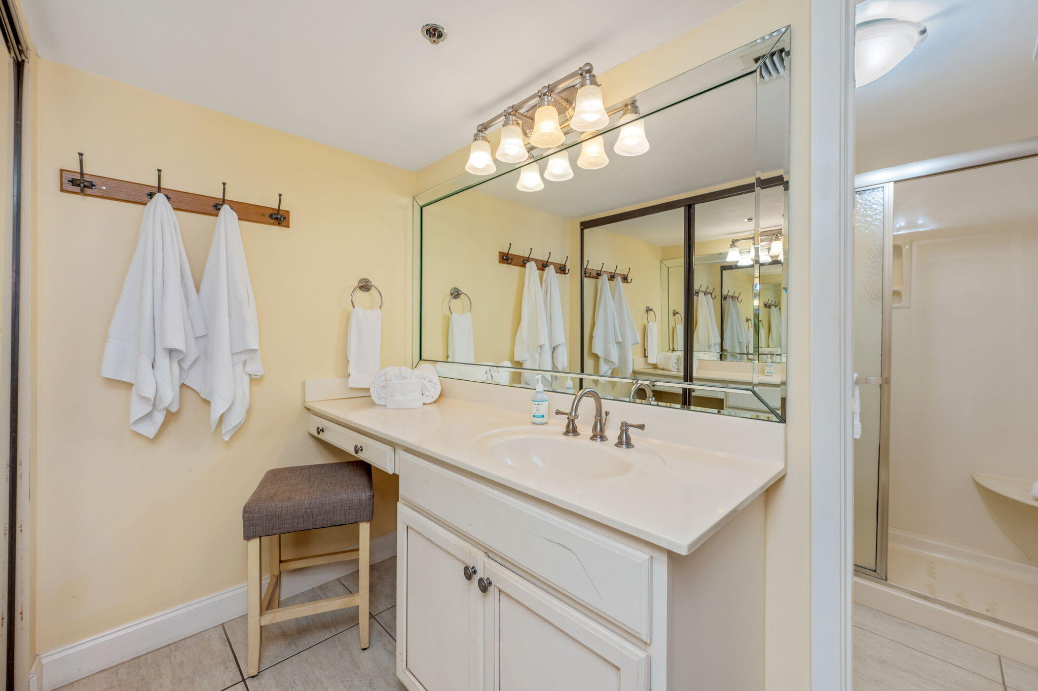 MAINSAIL CONDO PH 3 - Residential