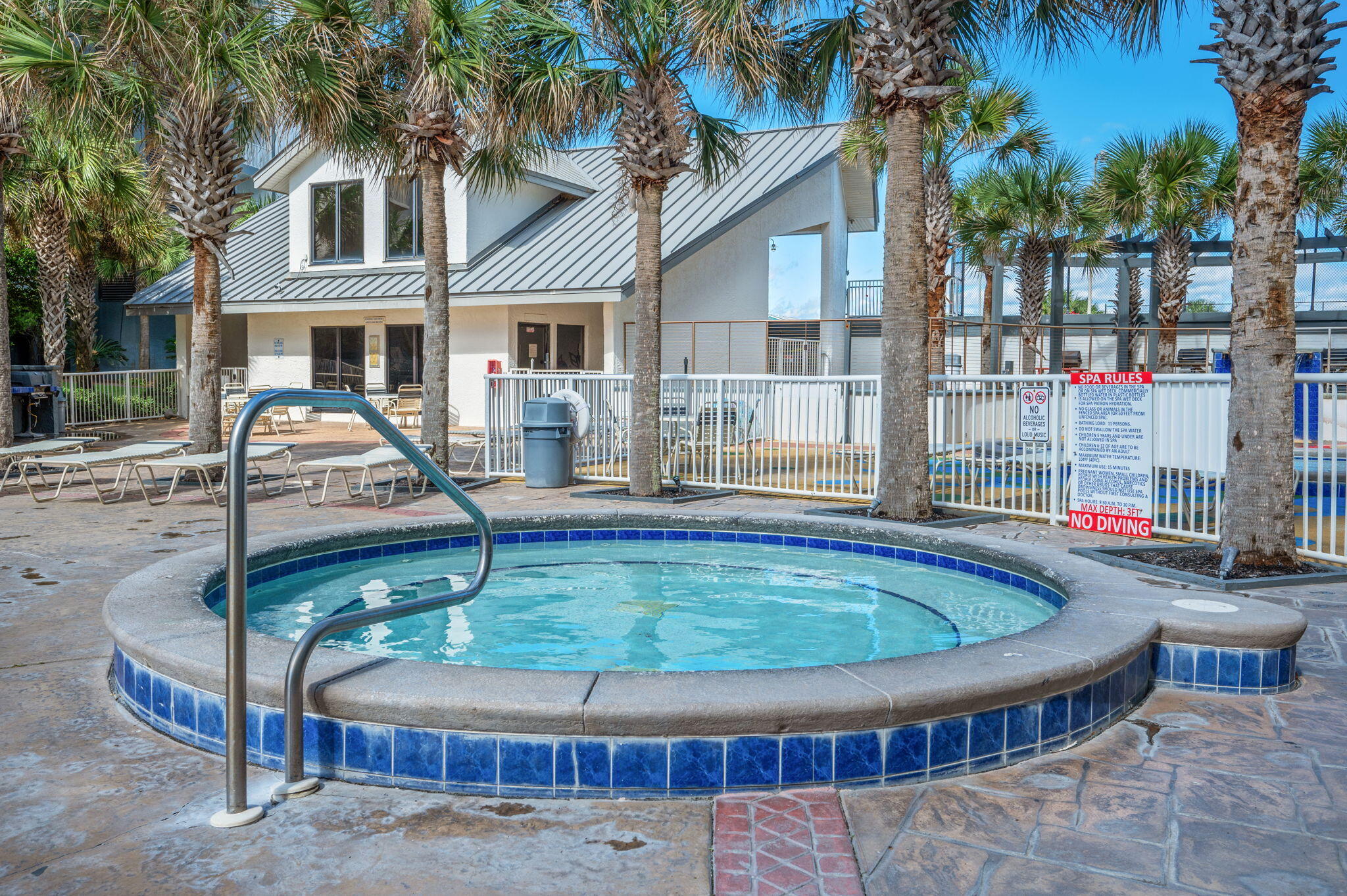 MAINSAIL CONDO PH 3 - Residential