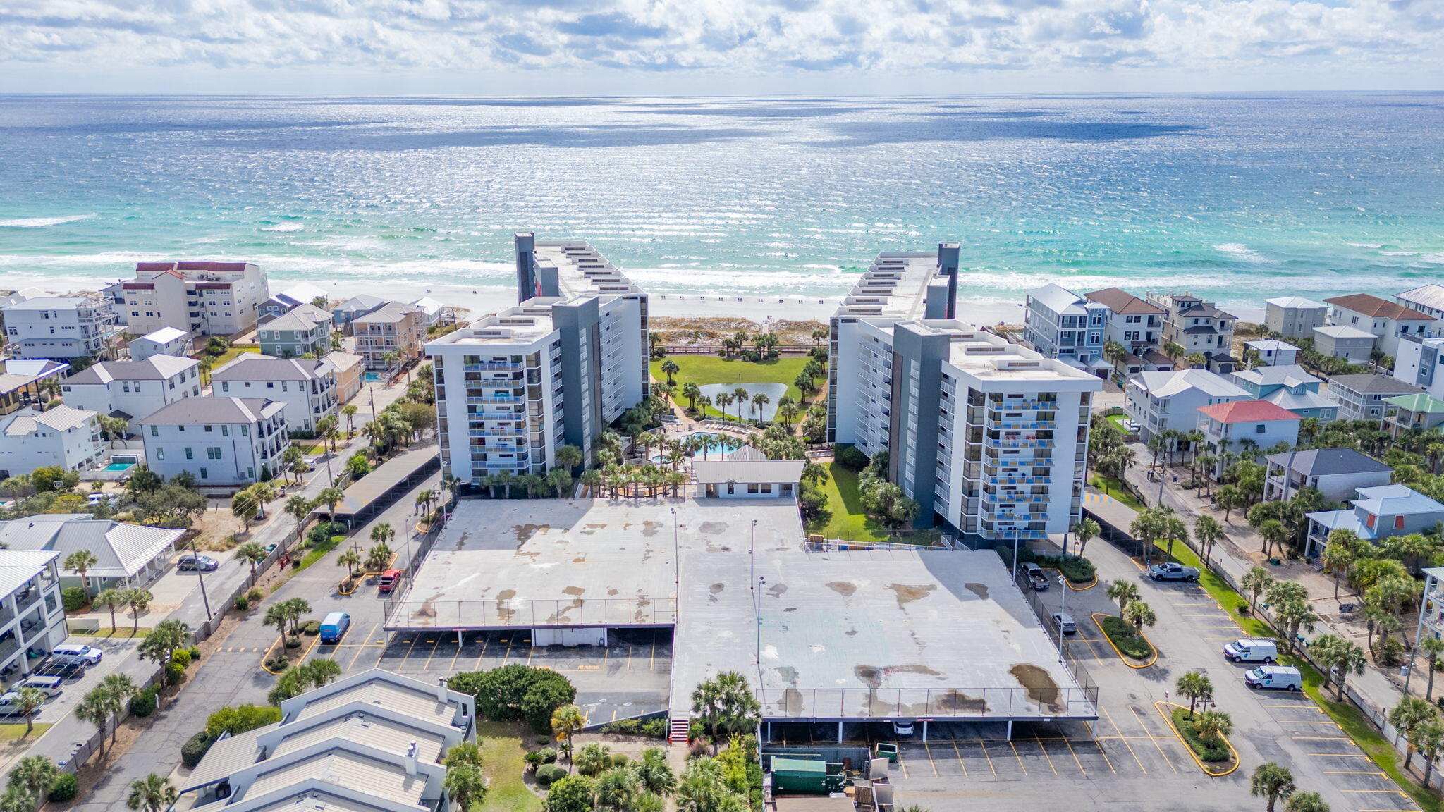 MAINSAIL CONDO PH 3 - Residential