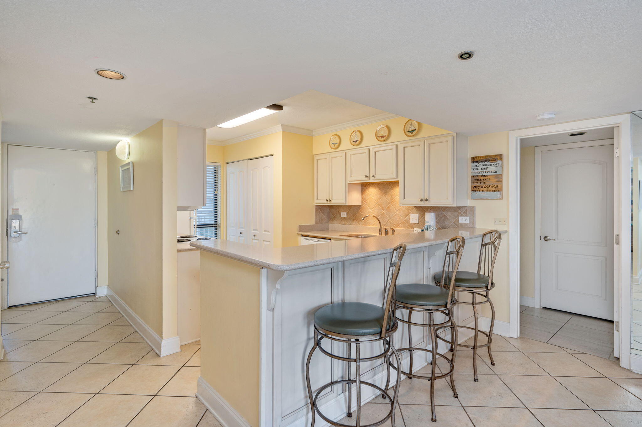 MAINSAIL CONDO PH 3 - Residential