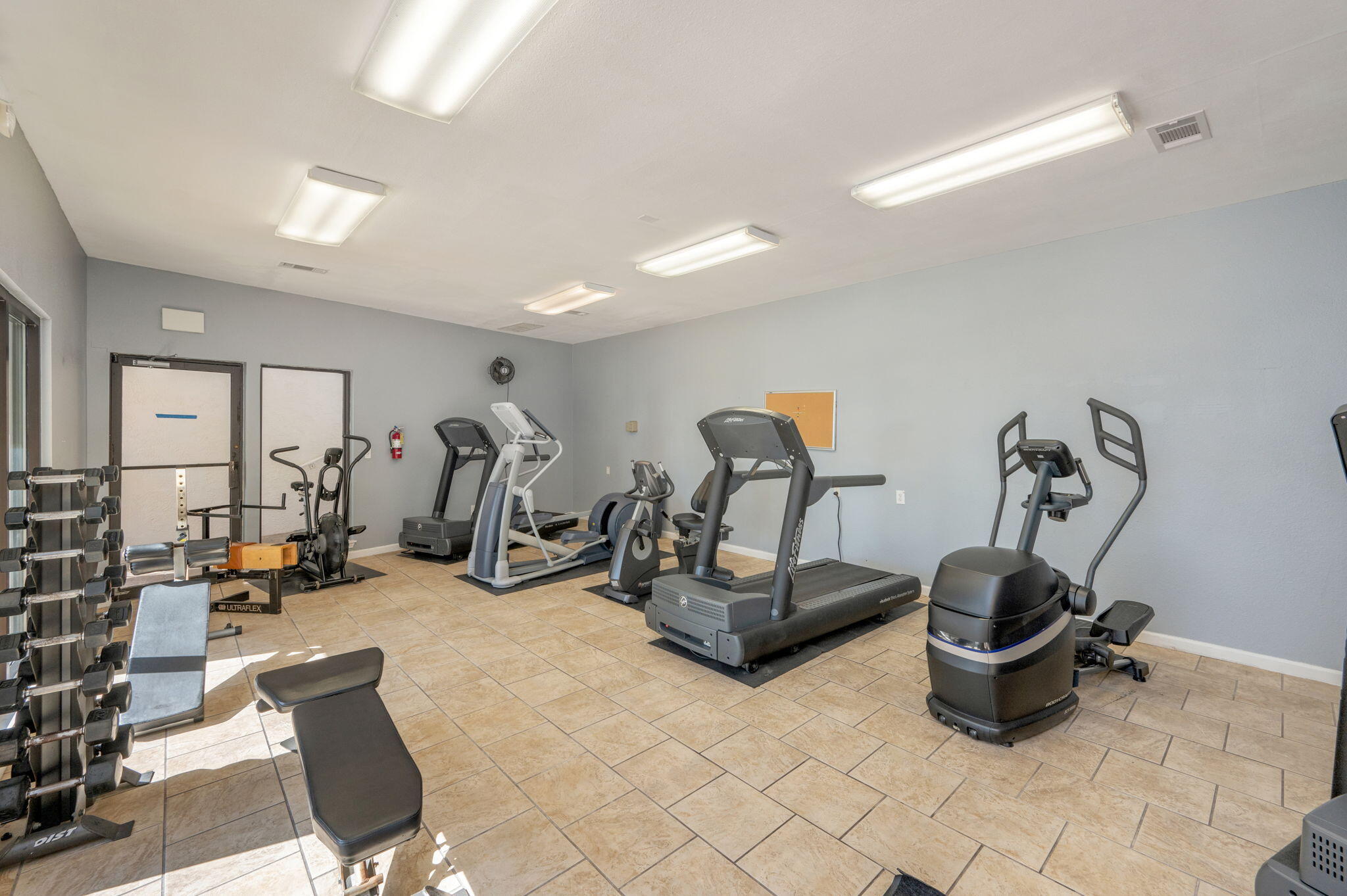 MAINSAIL CONDO PH 3 - Residential