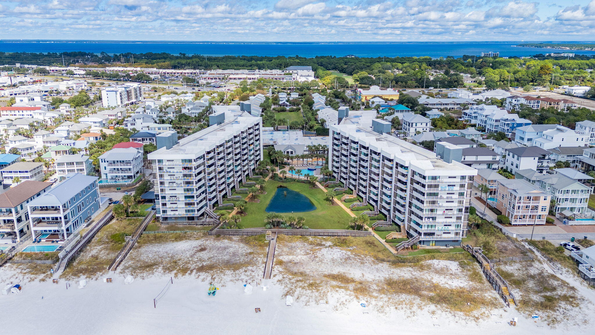 MAINSAIL CONDO PH 3 - Residential