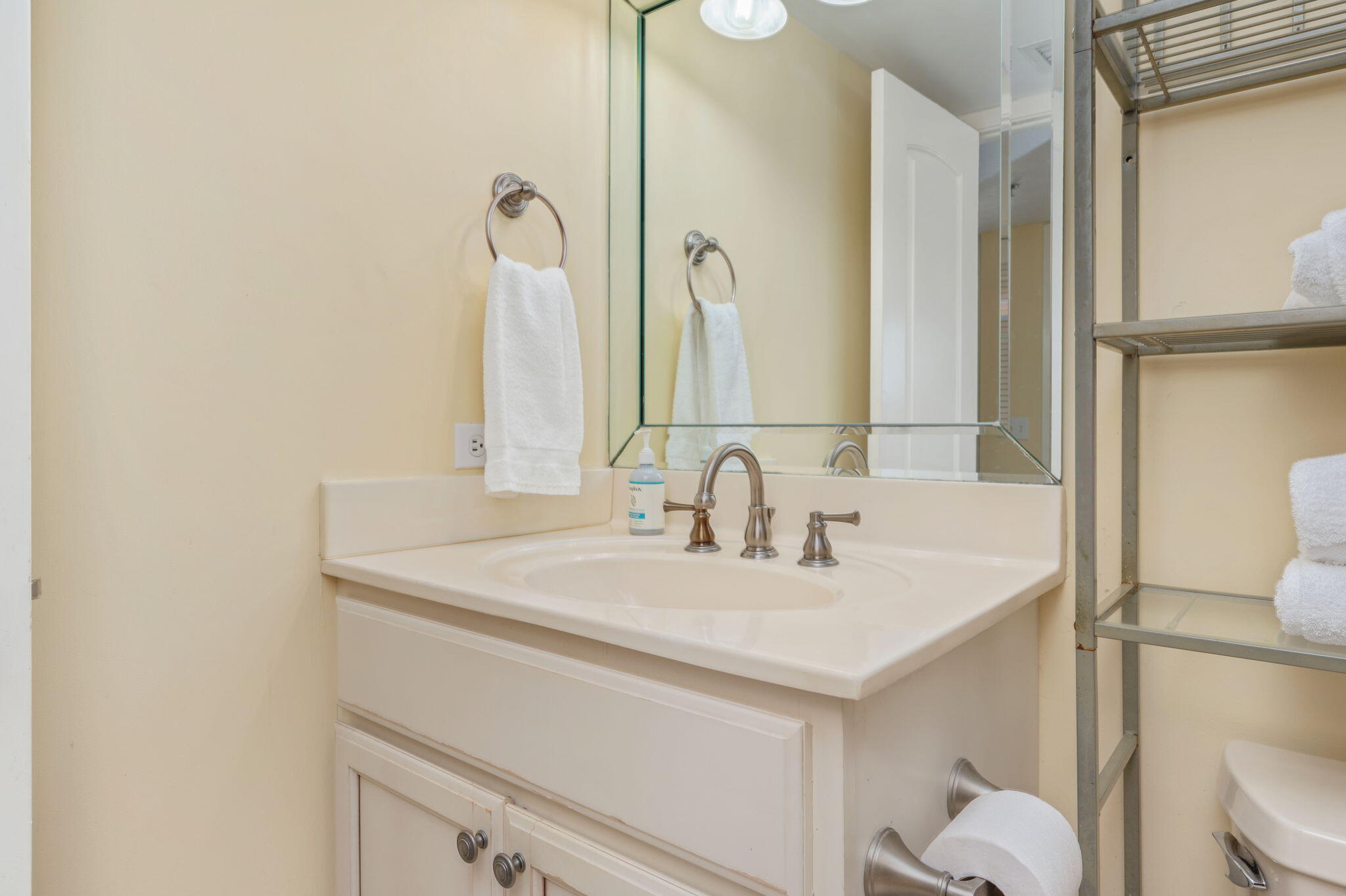 MAINSAIL CONDO PH 3 - Residential