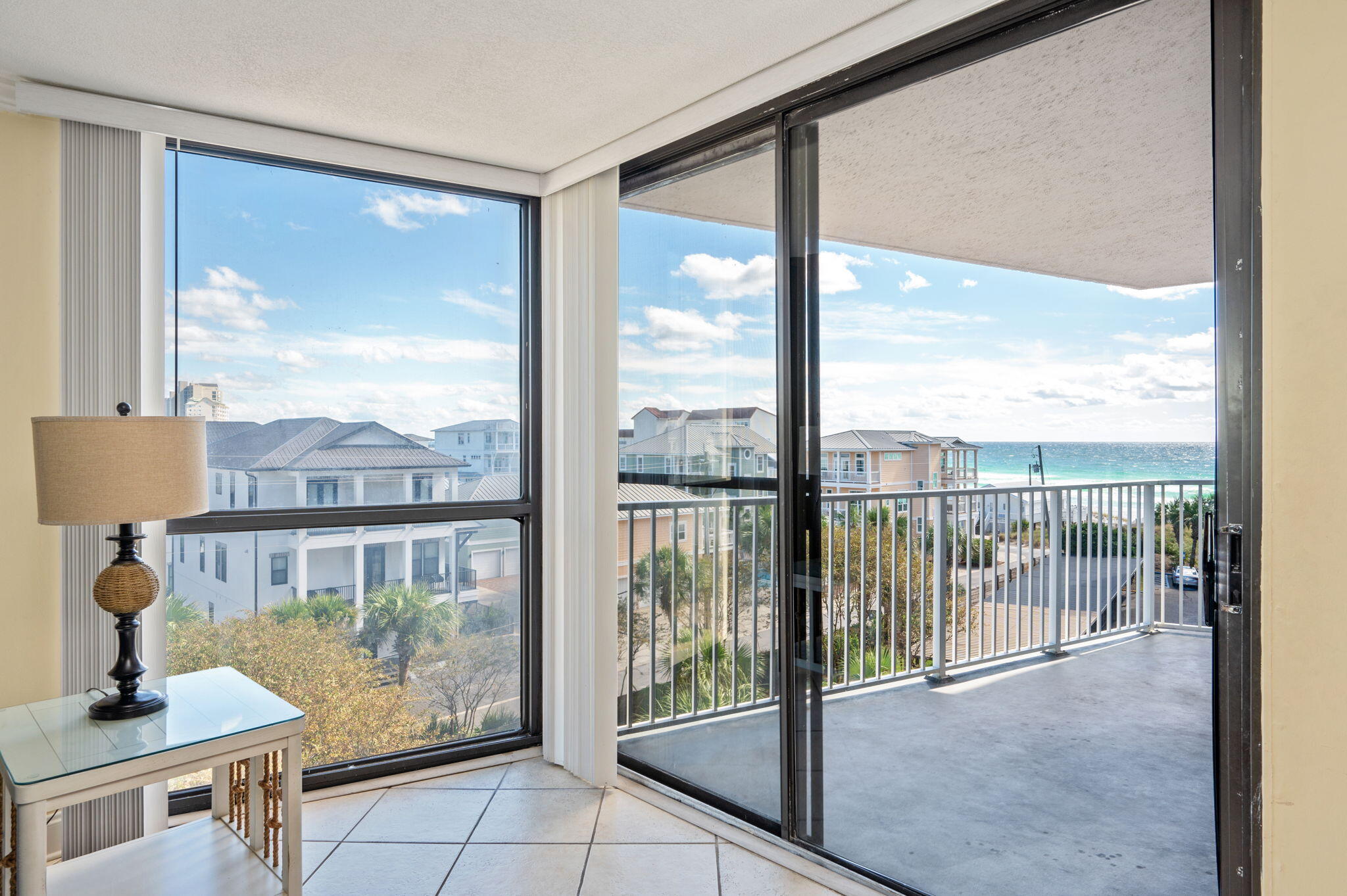 MAINSAIL CONDO PH 3 - Residential