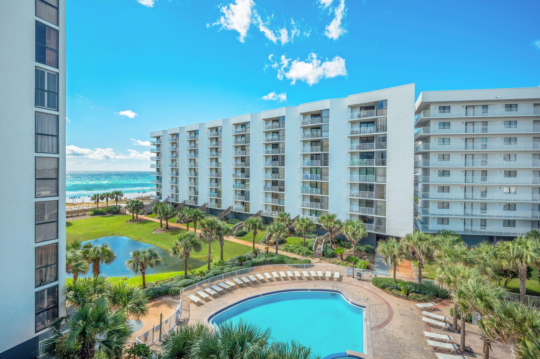MAINSAIL CONDO PH 3 - Residential