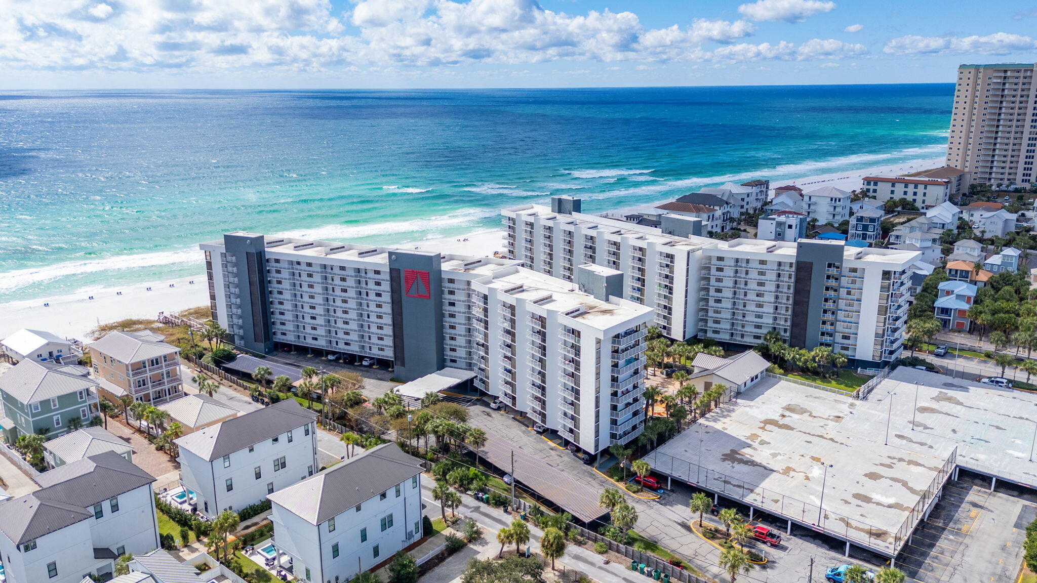 MAINSAIL CONDO PH 3 - Residential