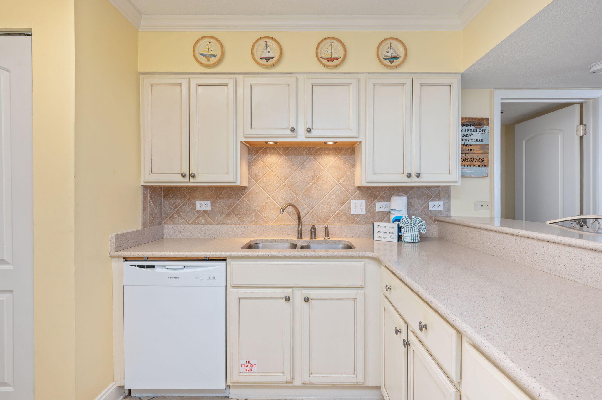 MAINSAIL CONDO PH 3 - Residential