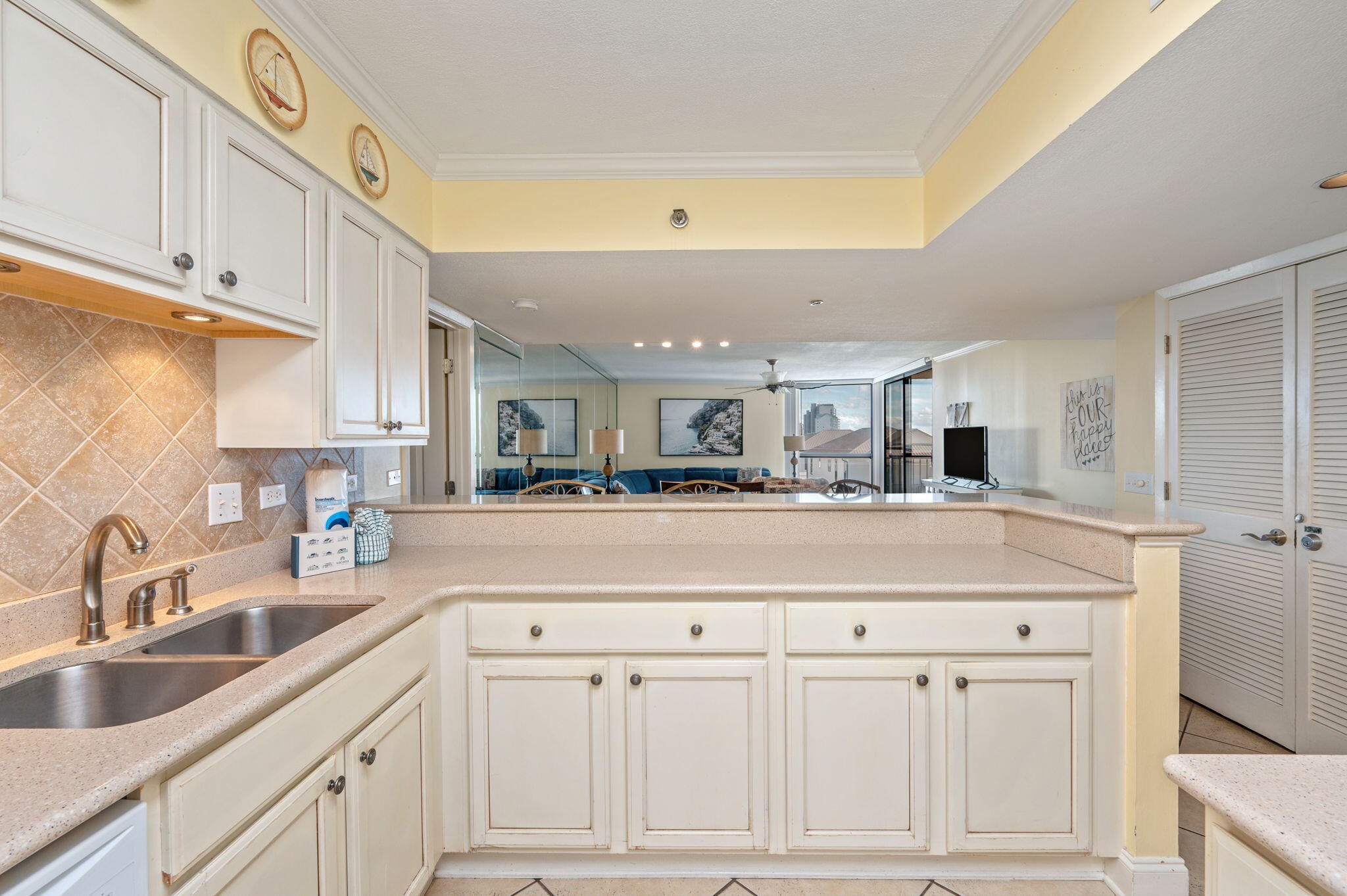 MAINSAIL CONDO PH 3 - Residential