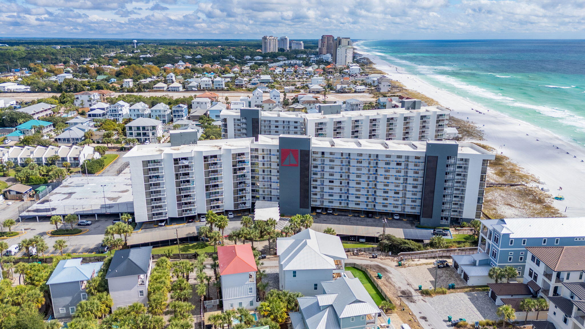 MAINSAIL CONDO PH 3 - Residential