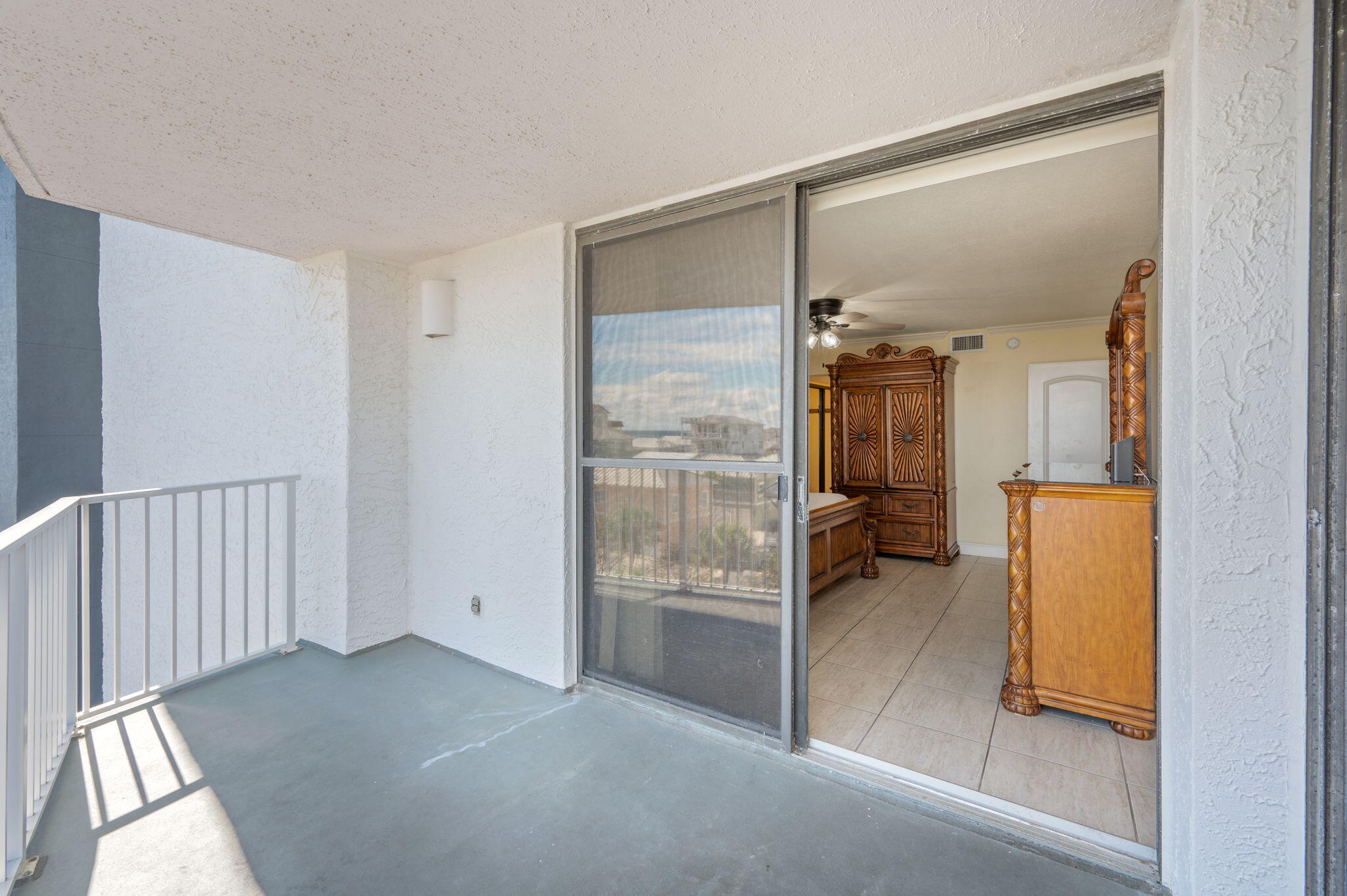 MAINSAIL CONDO PH 3 - Residential