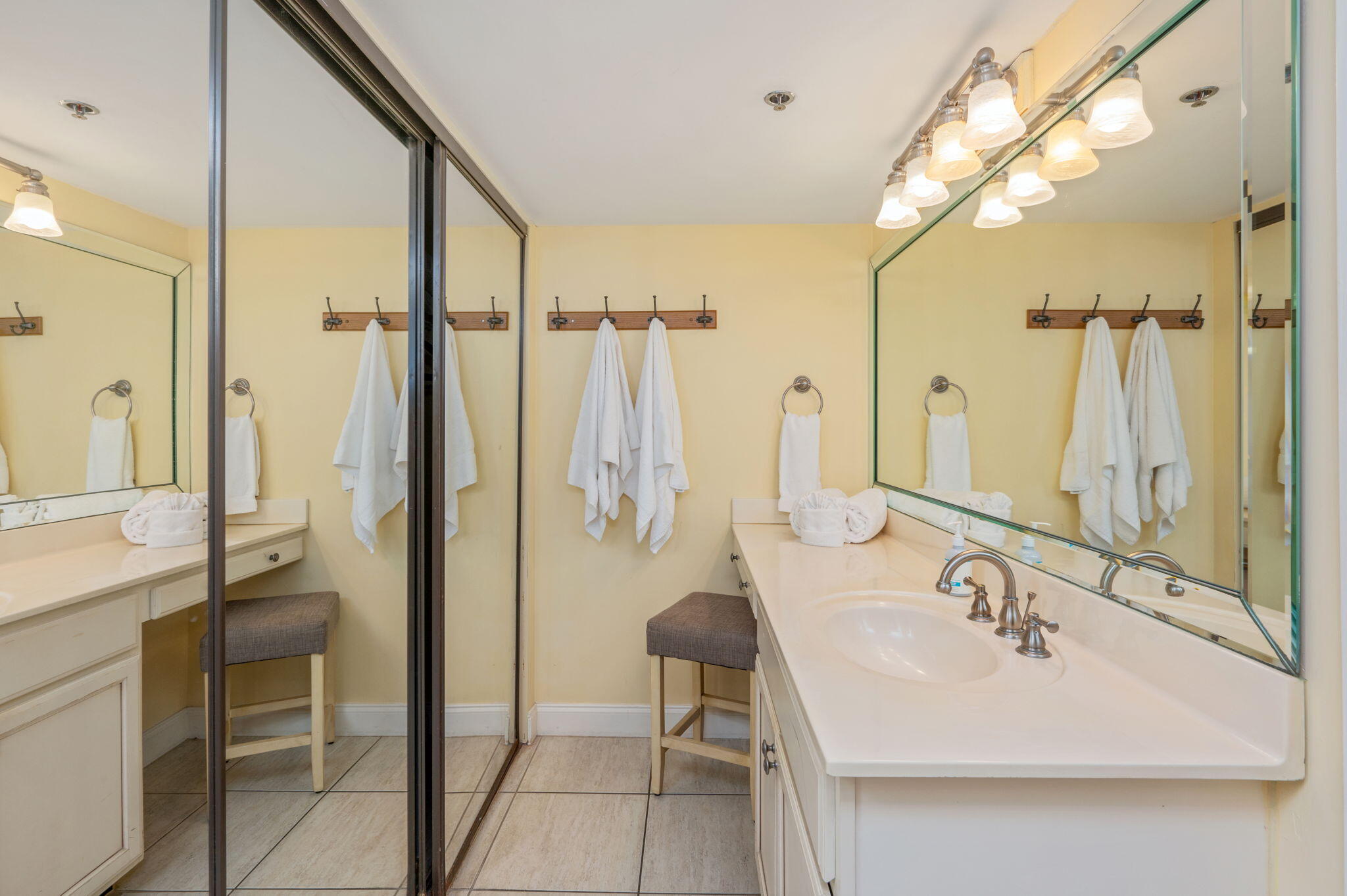 MAINSAIL CONDO PH 3 - Residential