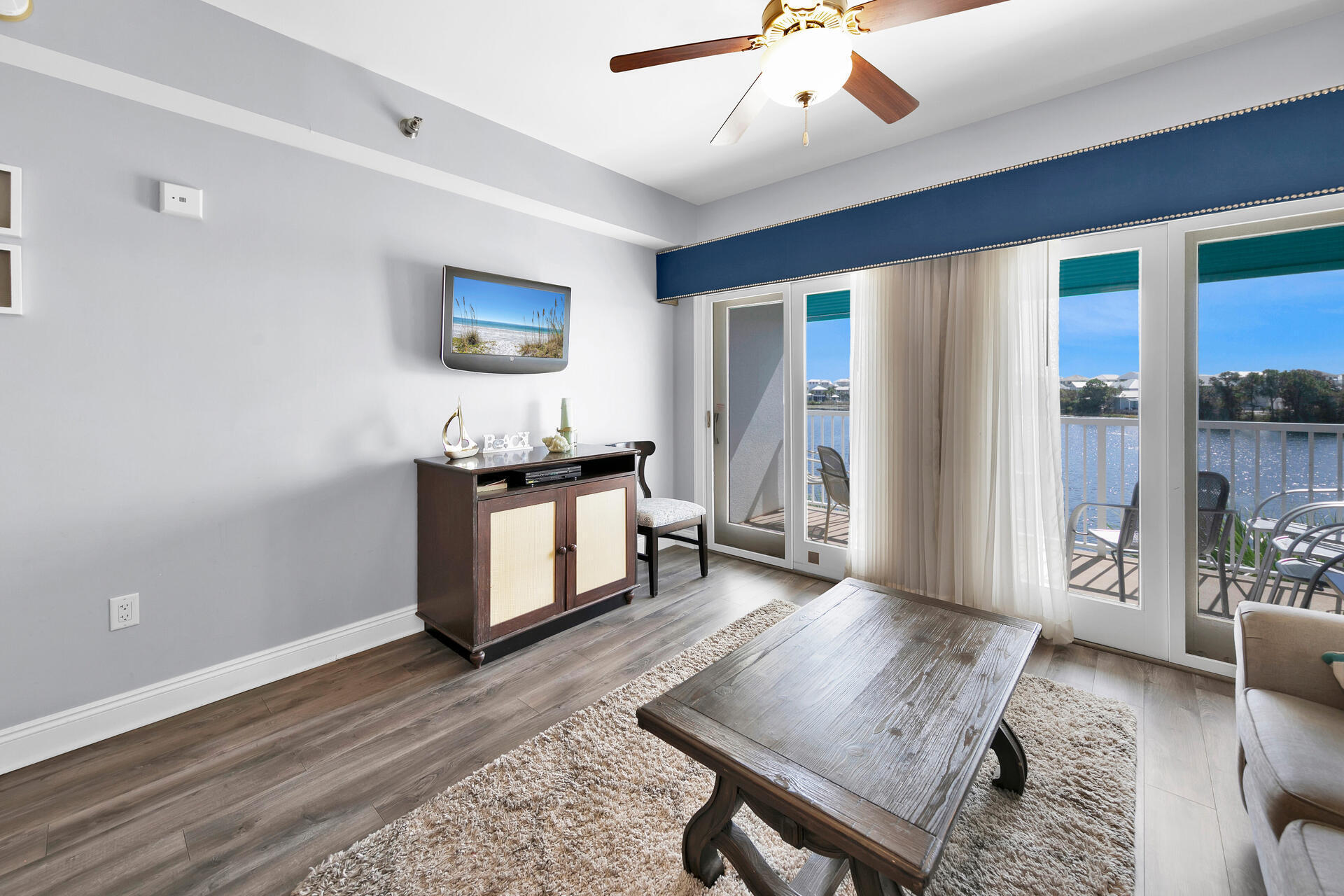 Carillon Beach Inn - Residential