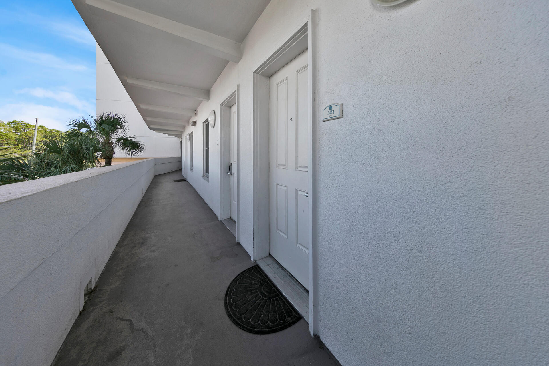 Carillon Beach Inn - Residential
