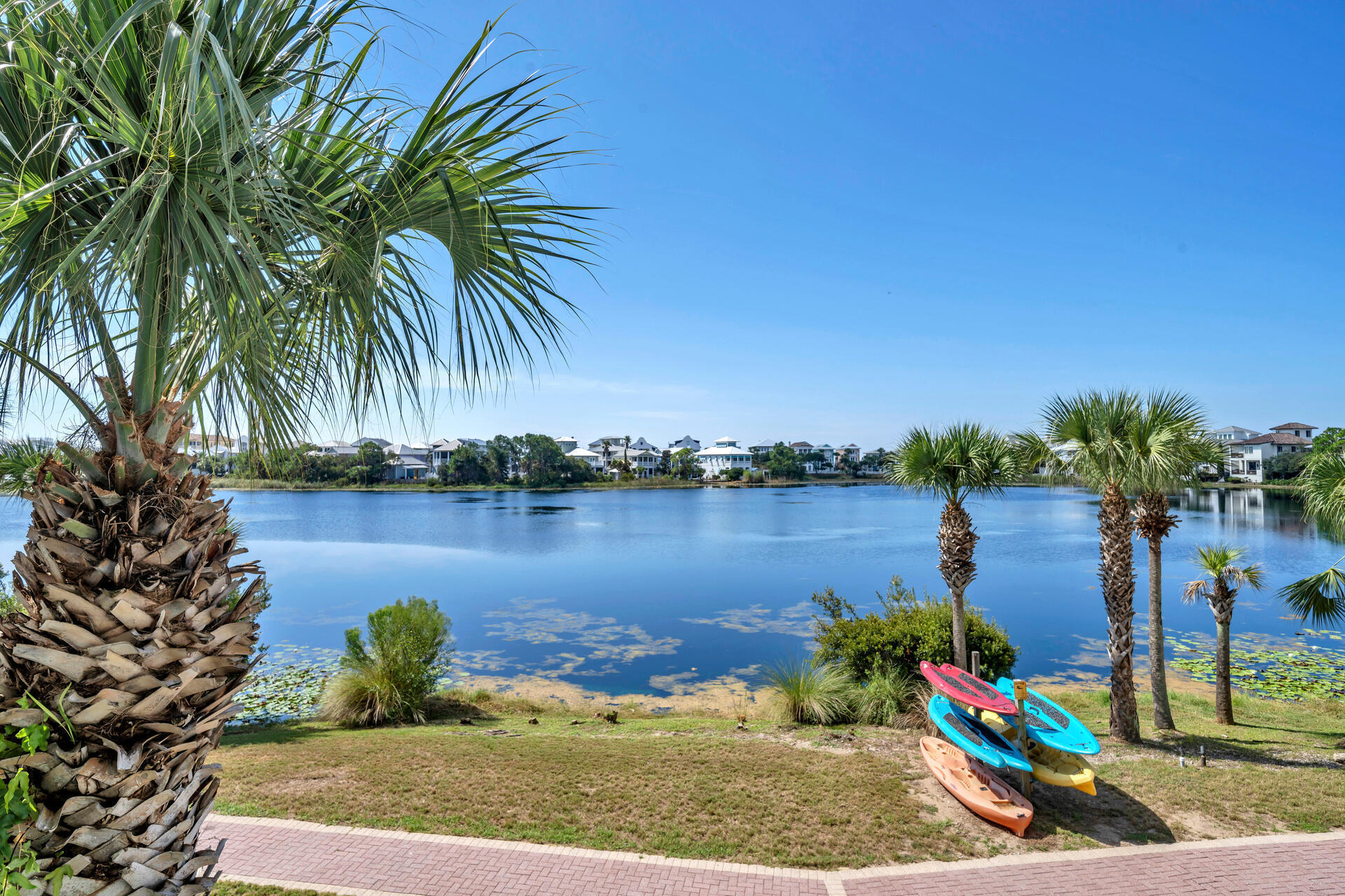 Carillon Beach Inn - Residential