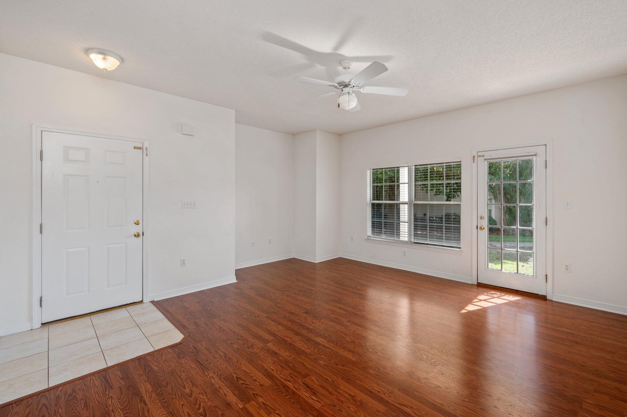 THE OAKS AT NICEVILLE - Residential Lease