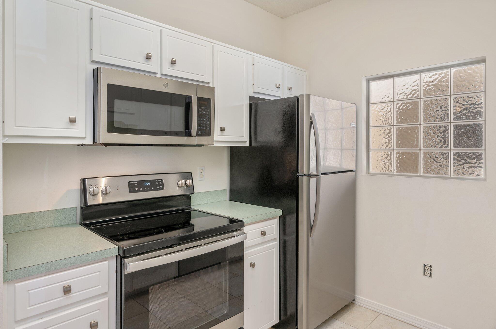THE OAKS AT NICEVILLE - Residential Lease