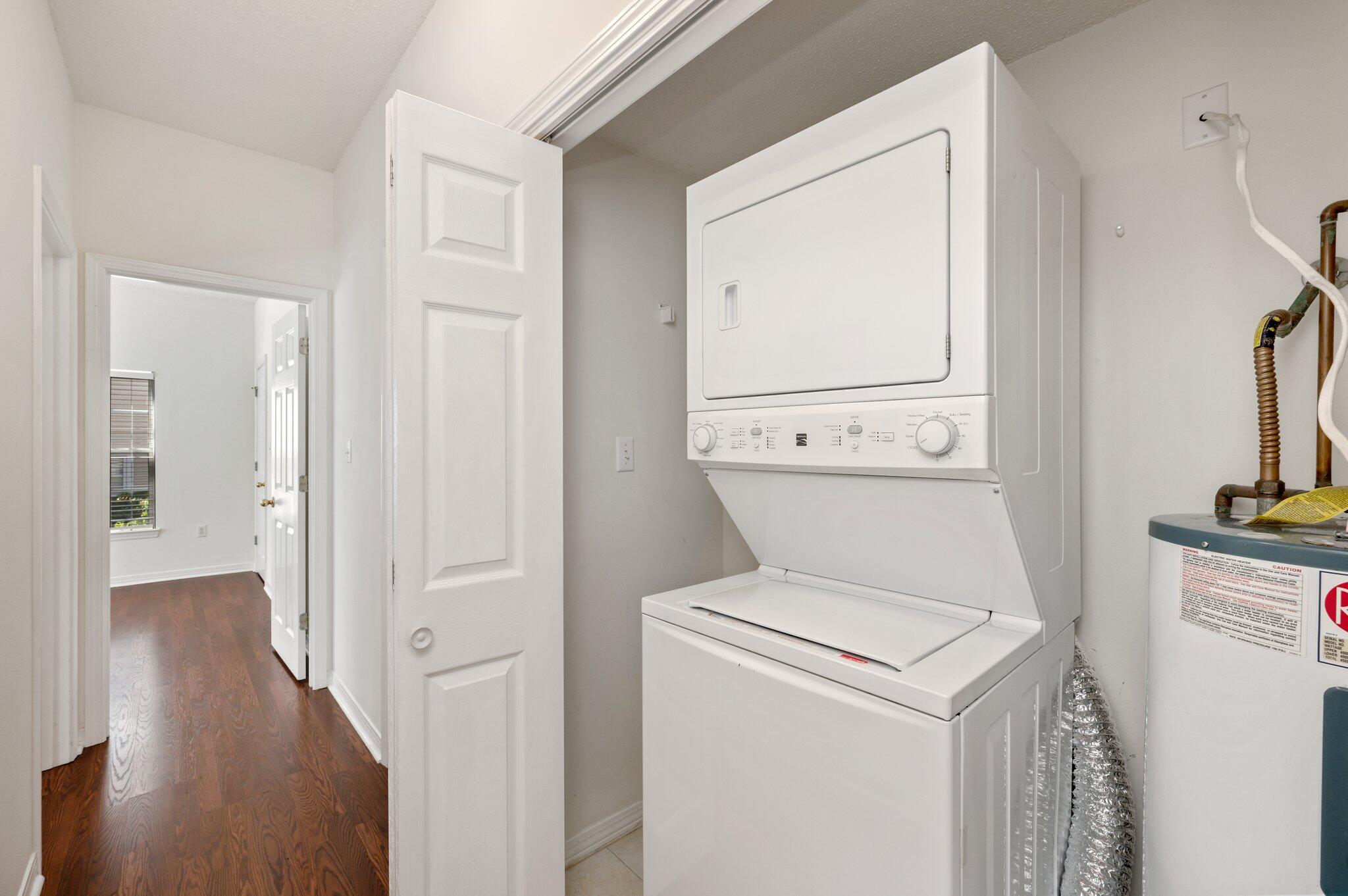 THE OAKS AT NICEVILLE - Residential Lease