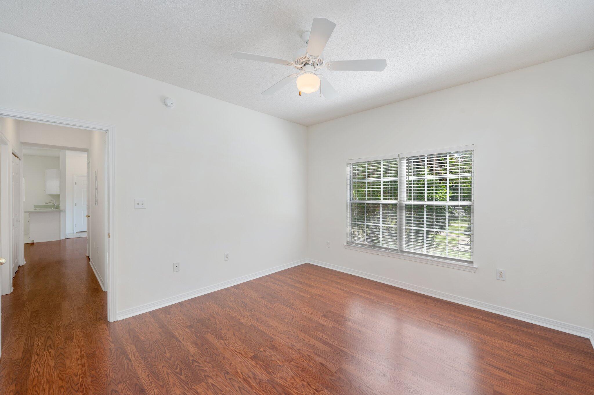 THE OAKS AT NICEVILLE - Residential Lease