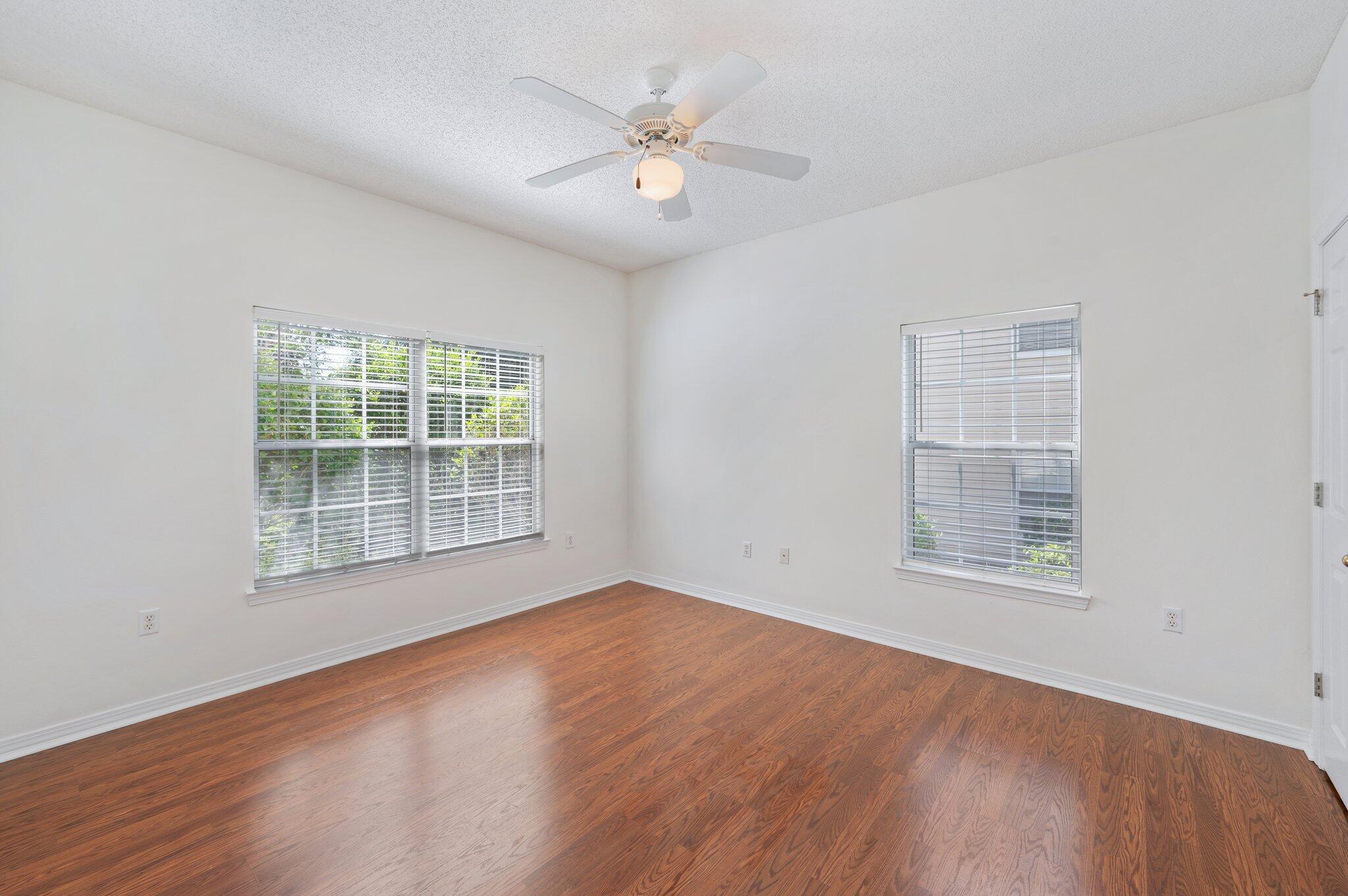 THE OAKS AT NICEVILLE - Residential Lease
