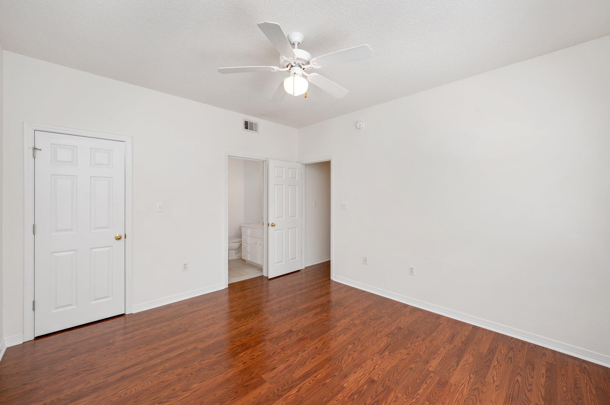 THE OAKS AT NICEVILLE - Residential Lease