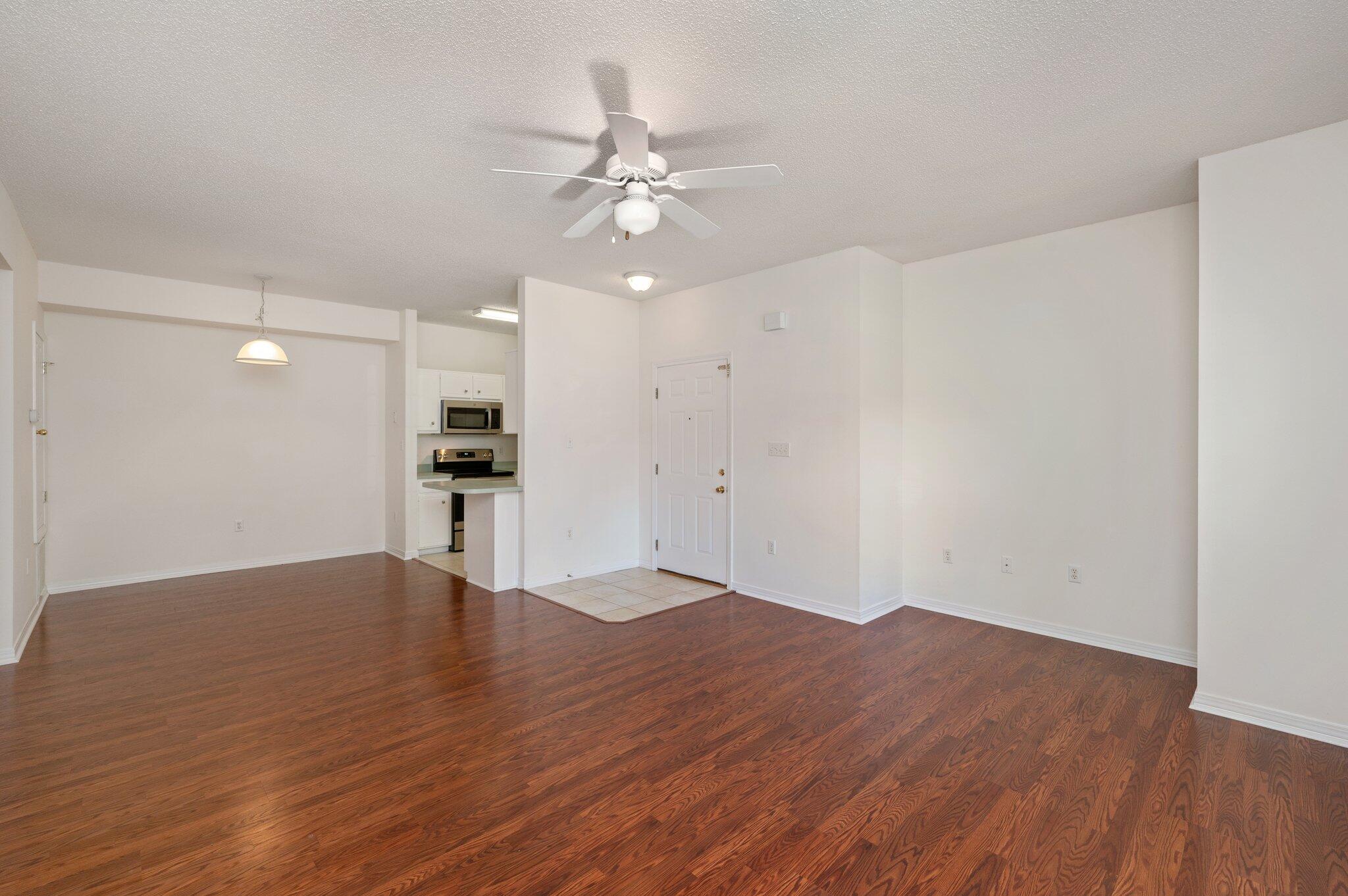 THE OAKS AT NICEVILLE - Residential Lease