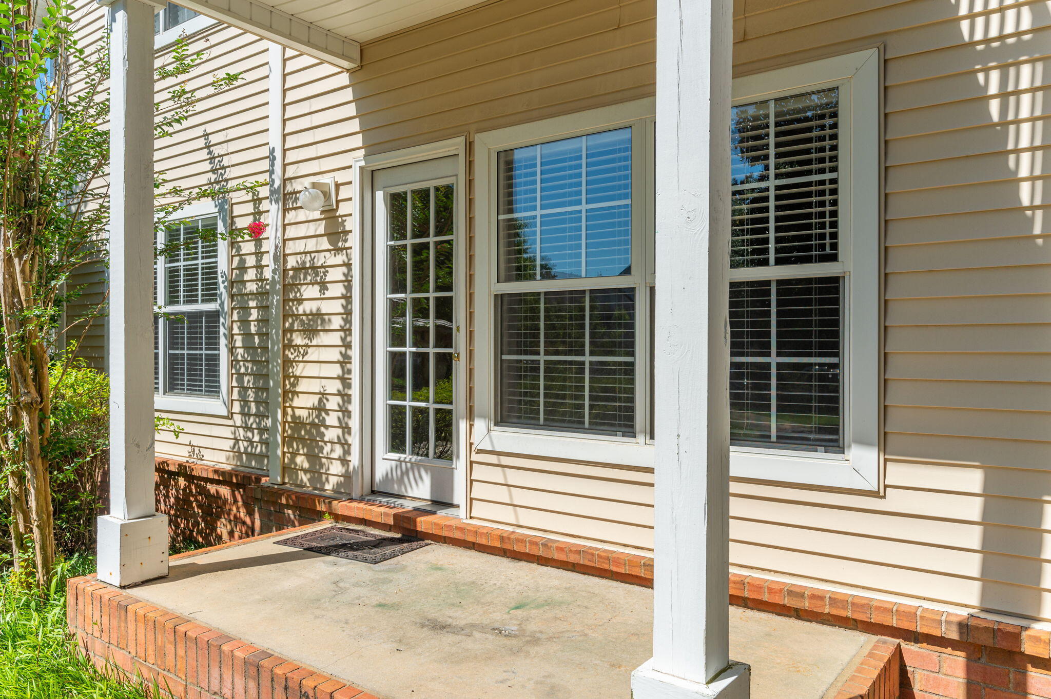 THE OAKS AT NICEVILLE - Residential Lease