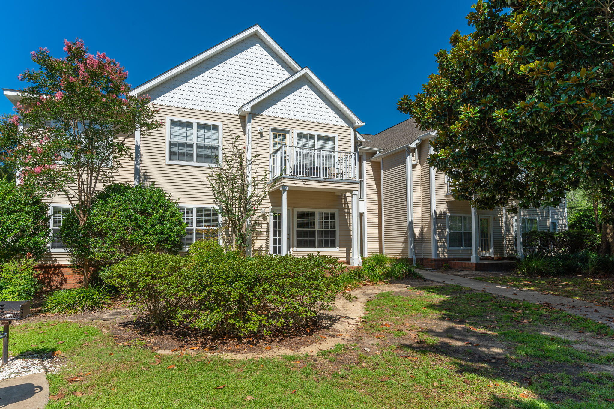THE OAKS AT NICEVILLE - Residential Lease