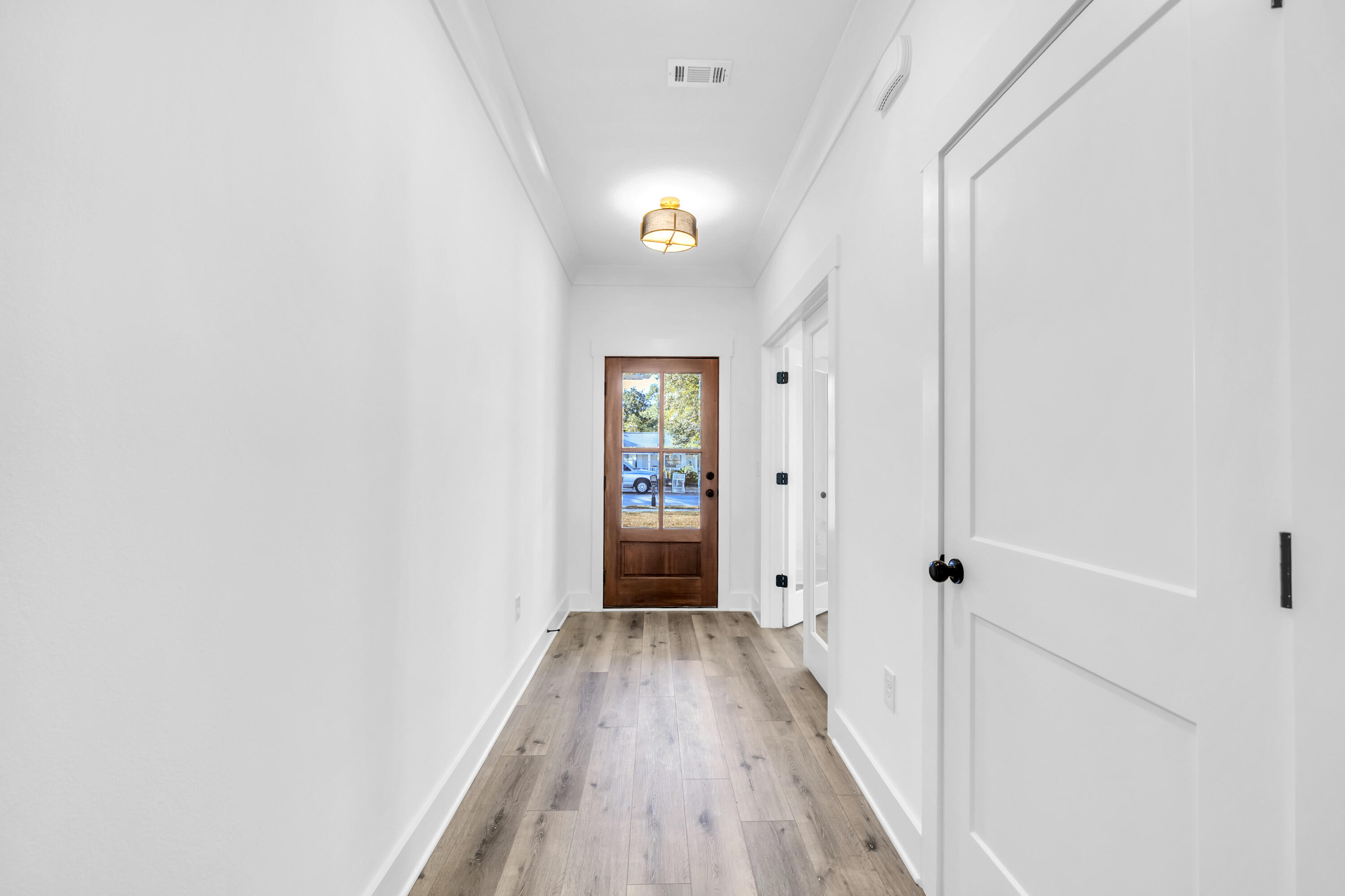 SEABREEZE ADD #3 LOT 2 BLK F - Residential