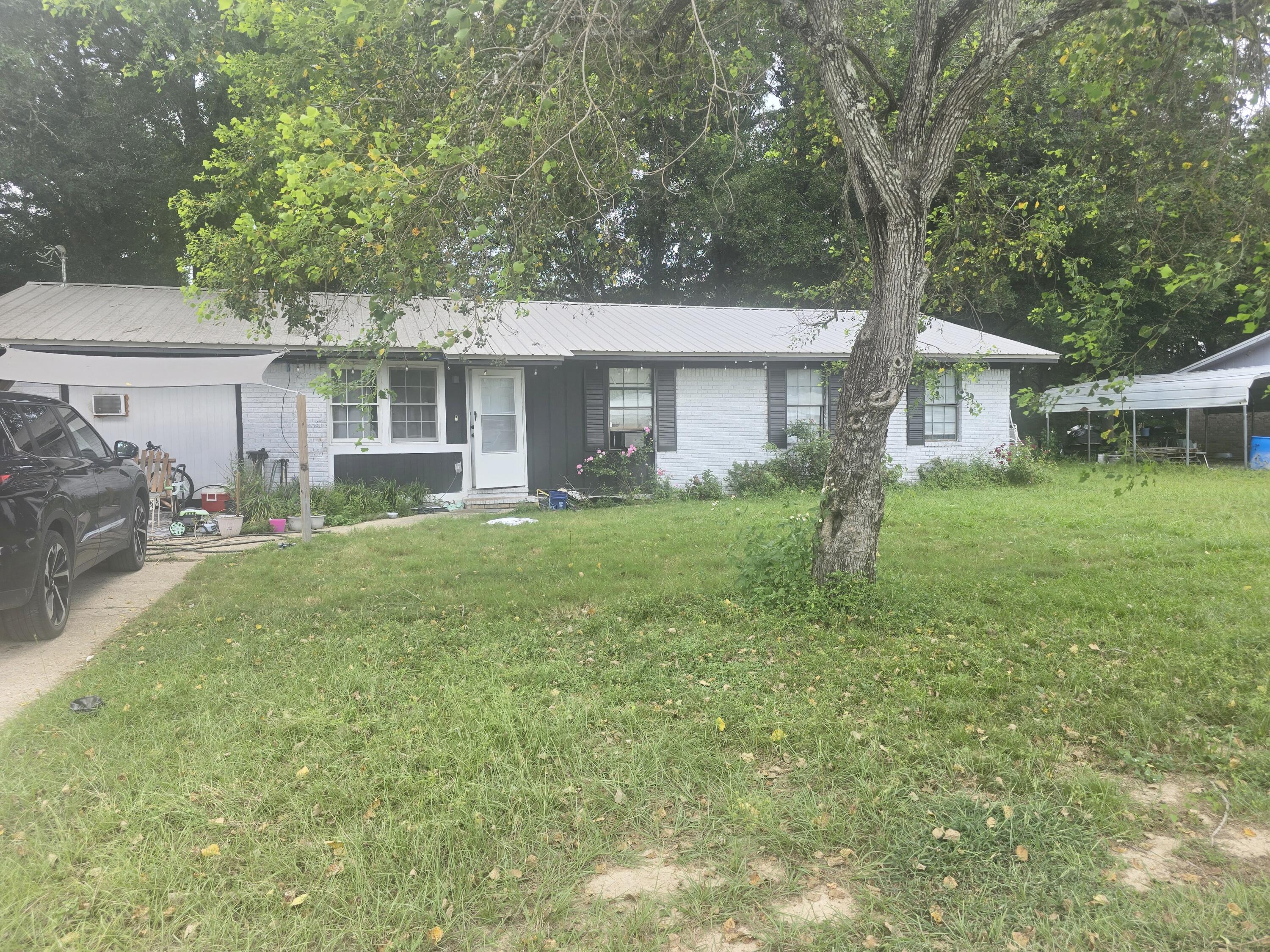 Charming 4-bedroom, 2-bath single-family home in Defuniak Springs offering 1,150 sq. ft. of living space. Built in 1991, this property sits on a spacious corner lot and provides a solid opportunity for buyers seeking value. The price reflects the home's need for light updates, making it a great option to customize to your taste. Convenient location with access to area shops, schools, and local amenities. This home is occupied so please be sure to plan ahead and schedule your private showing. Buyer to verify all measurements and pertinent data.