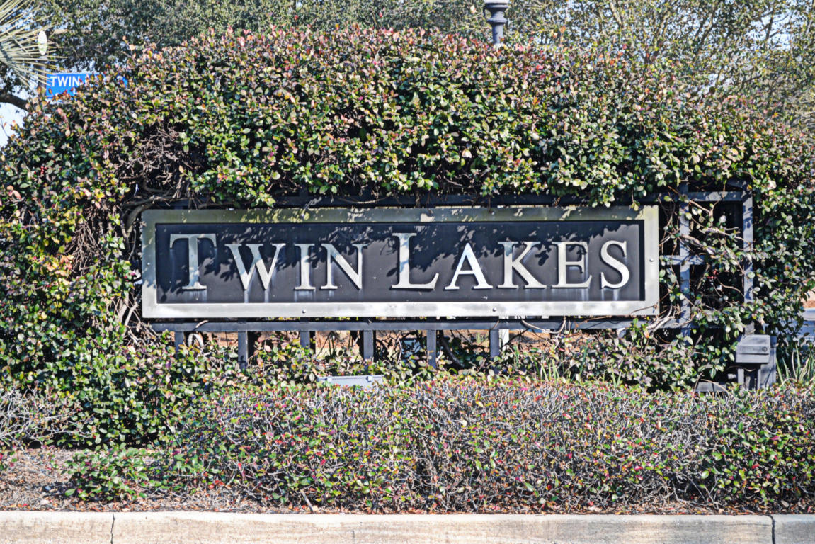 TWIN LAKES ESTATES - Residential