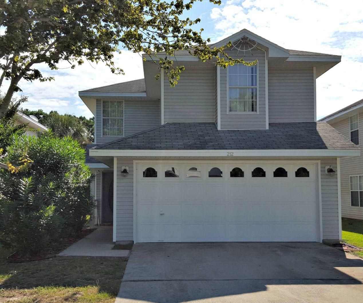 TWIN LAKES ESTATES - Residential