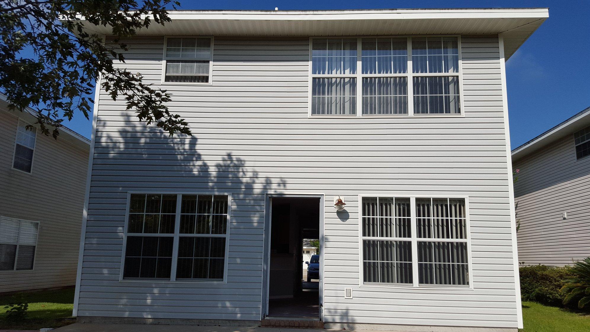 TWIN LAKES ESTATES - Residential