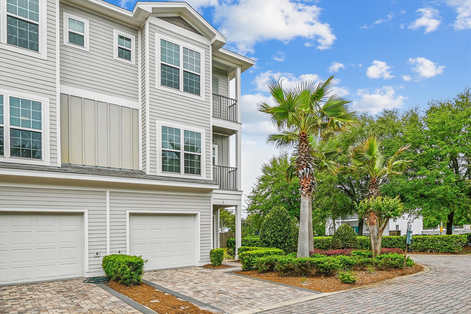 Driftwood Drive Townhomes - Residential