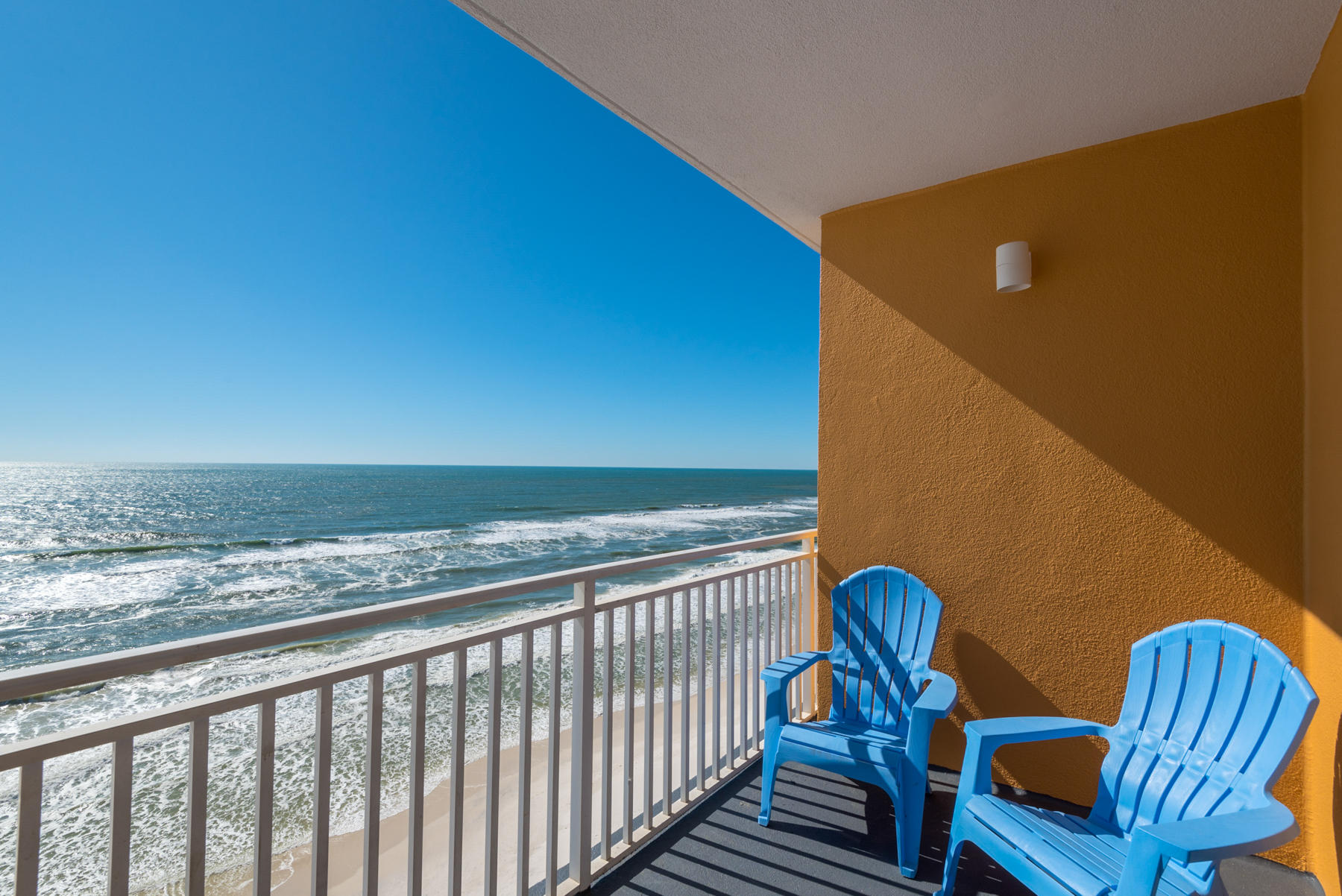 SPLASH CONDO - Residential