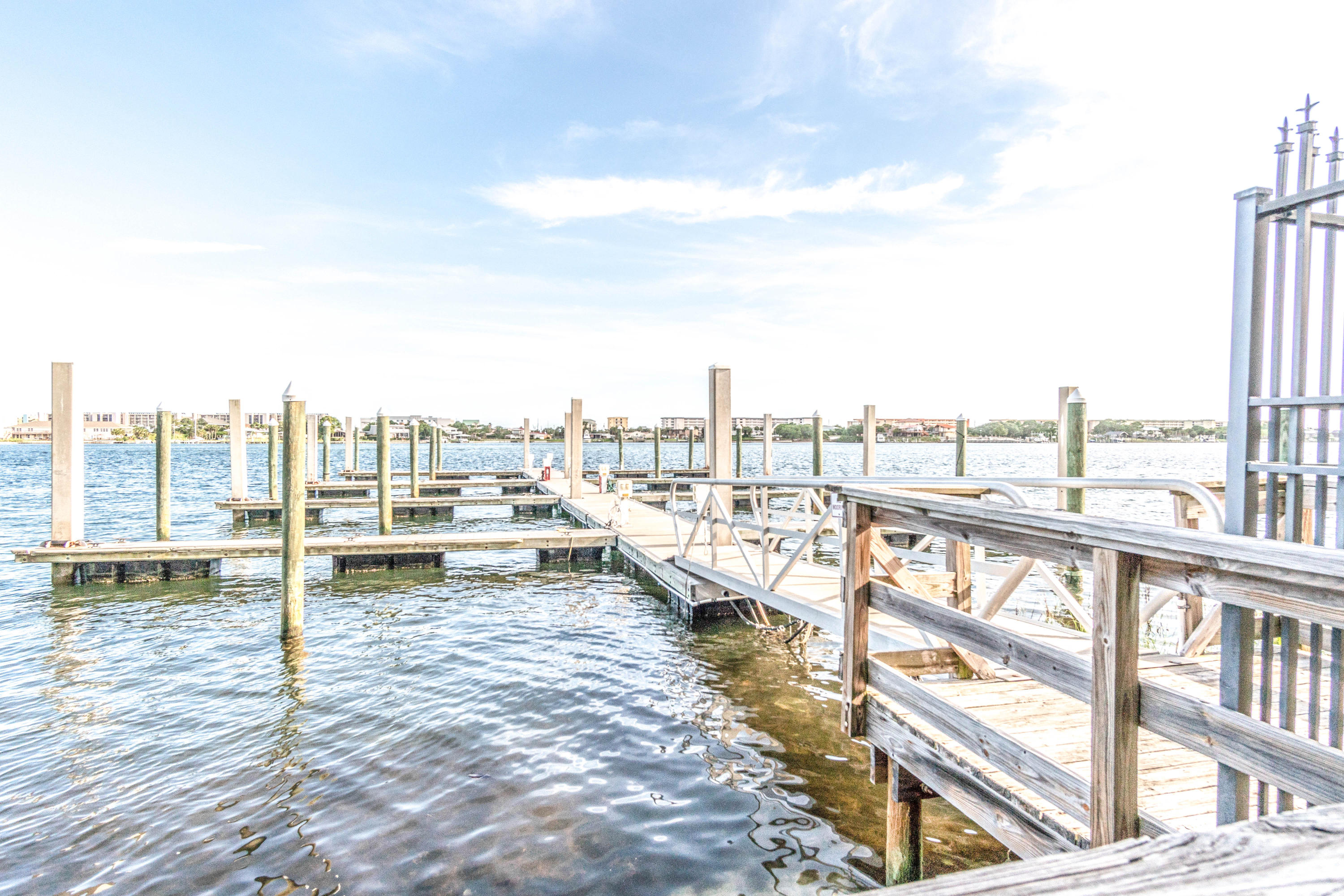 INDIANOLA ON THE WATER - Residential