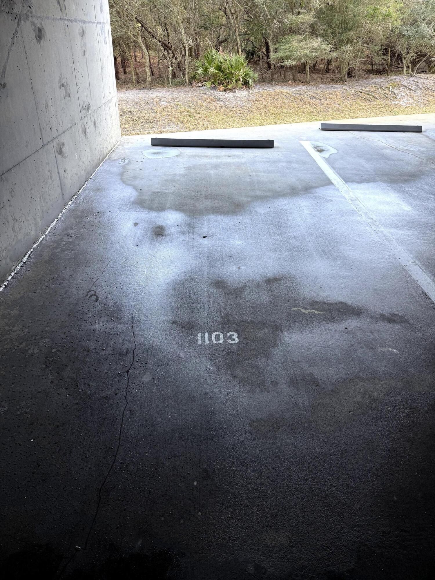 SUMMIT AT TOPS'L (THE) - Residential Lease