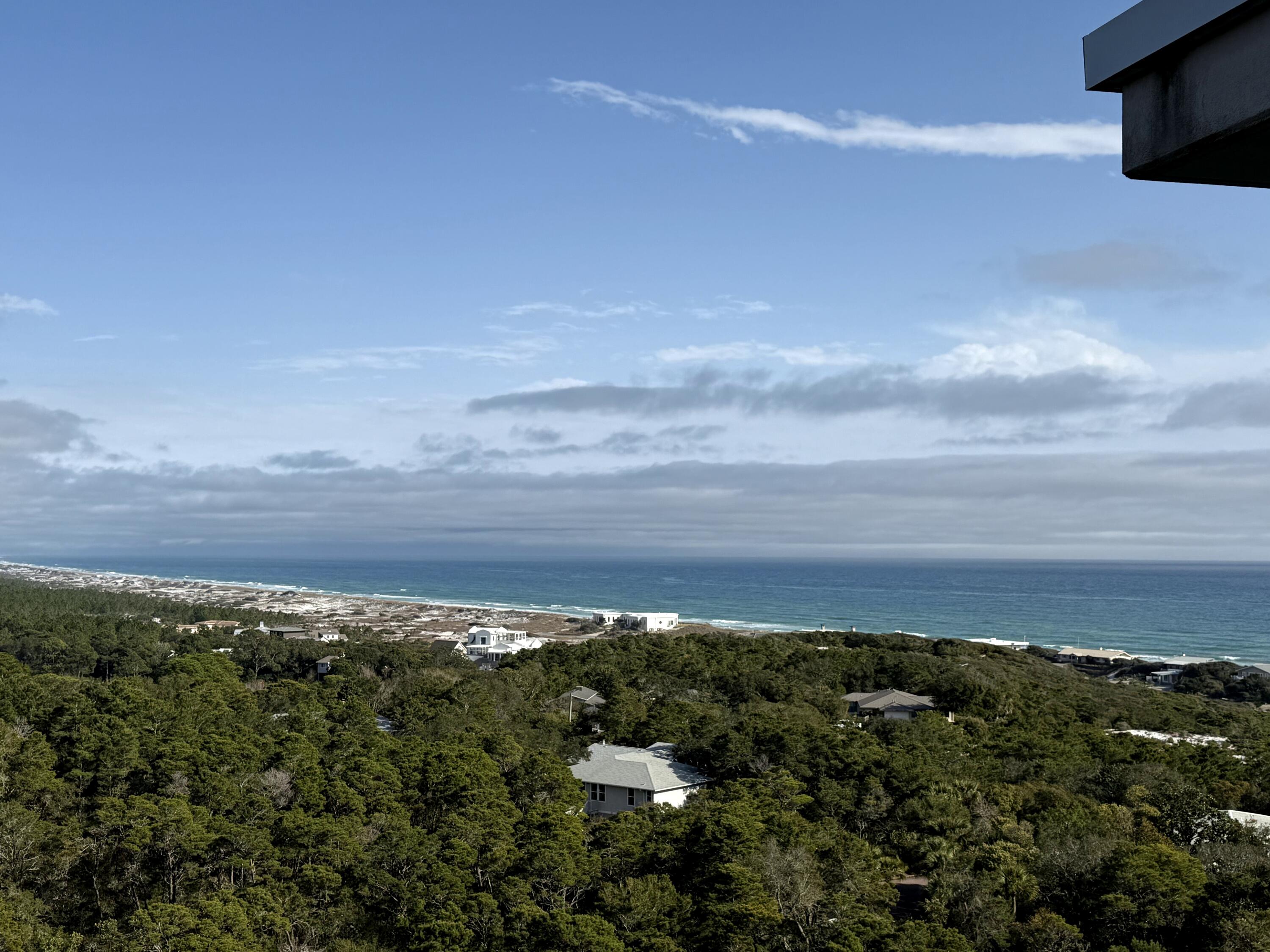 SUMMIT AT TOPS'L (THE) - Residential Lease