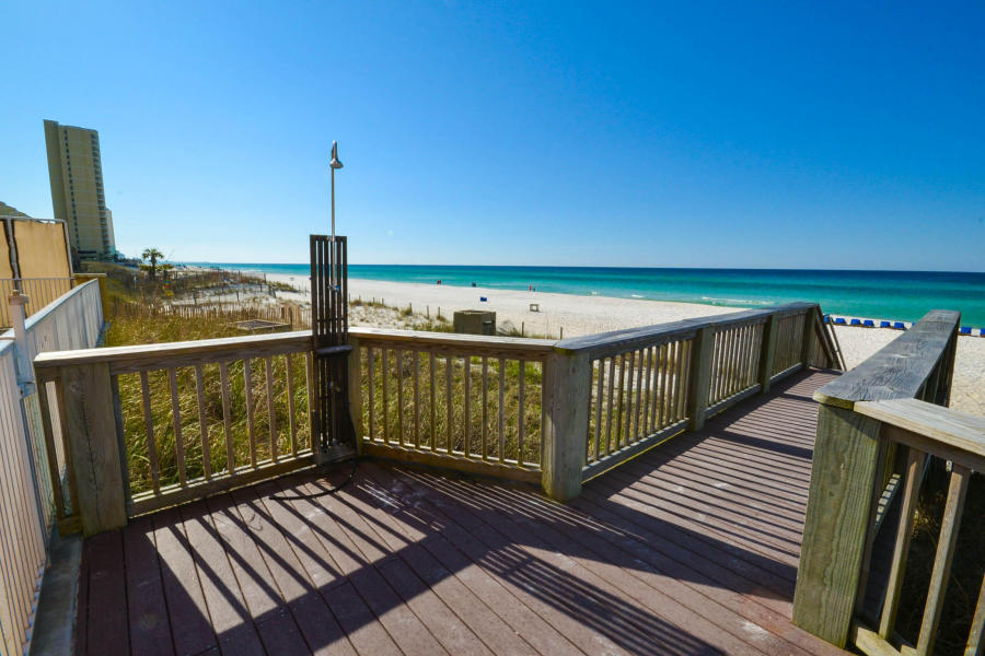 TROPIC WINDS - Residential