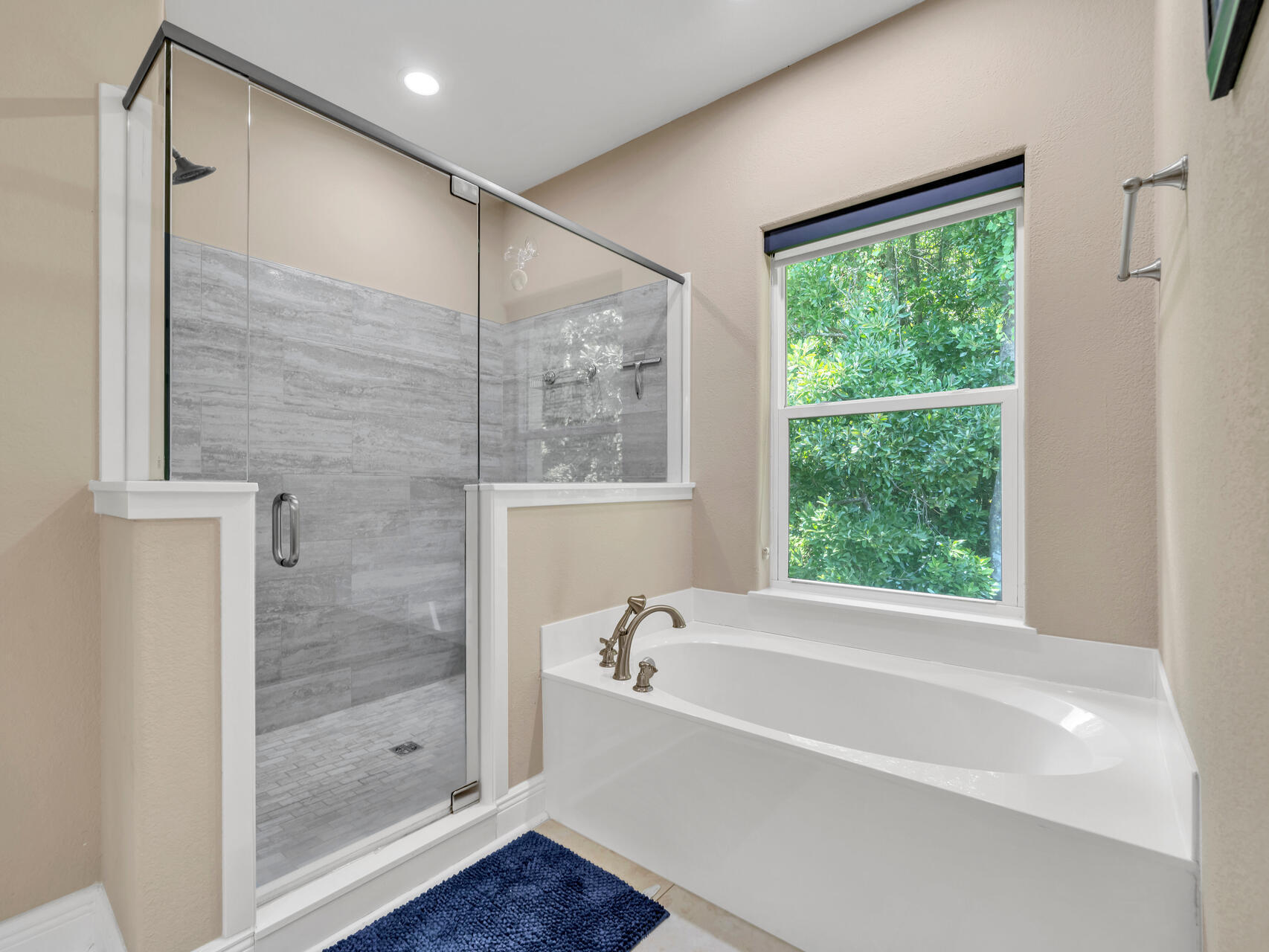 Soundview Landing - Residential Lease